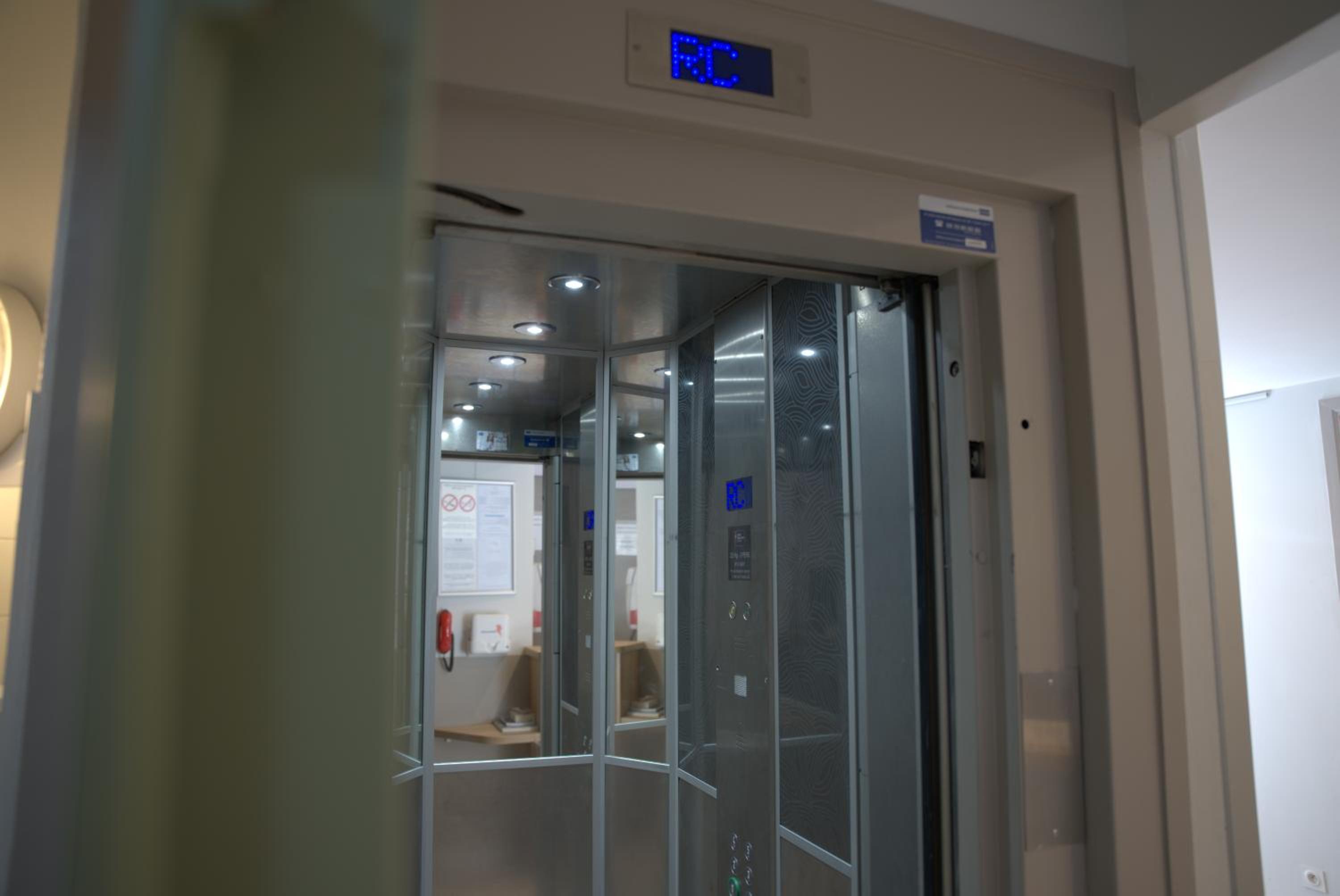 Hotel Lux, photo 19
