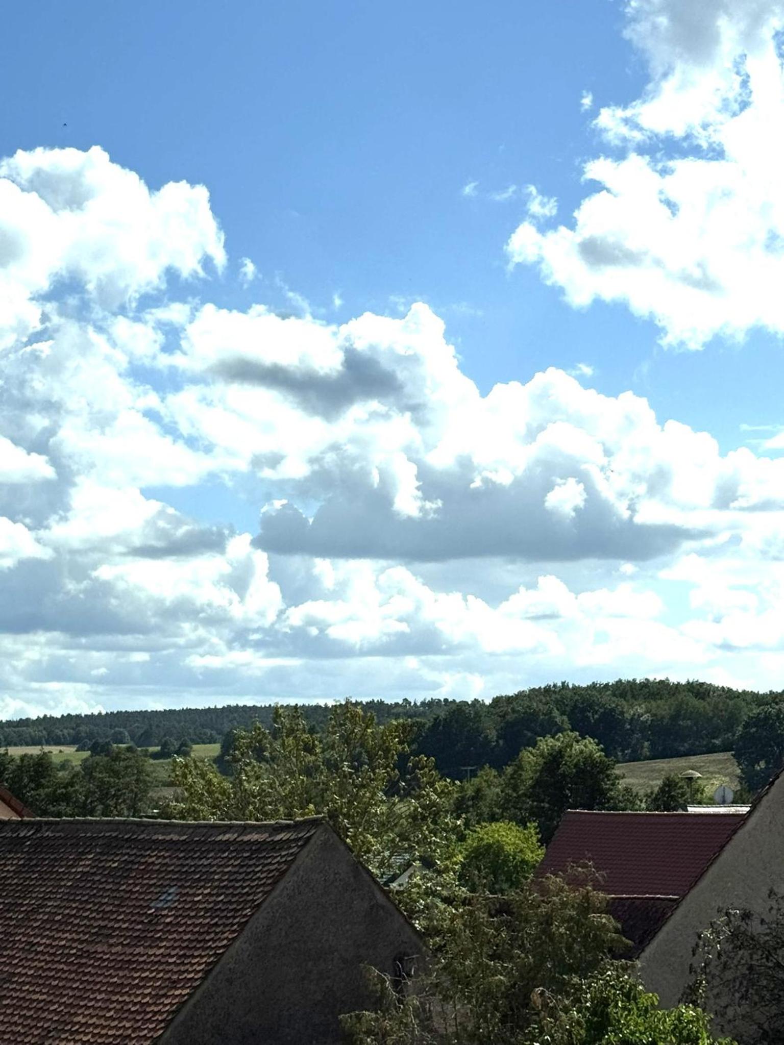 Gehobenes Wohnen mit Balkon, Parkplatz und keine 10 Minuten in die City