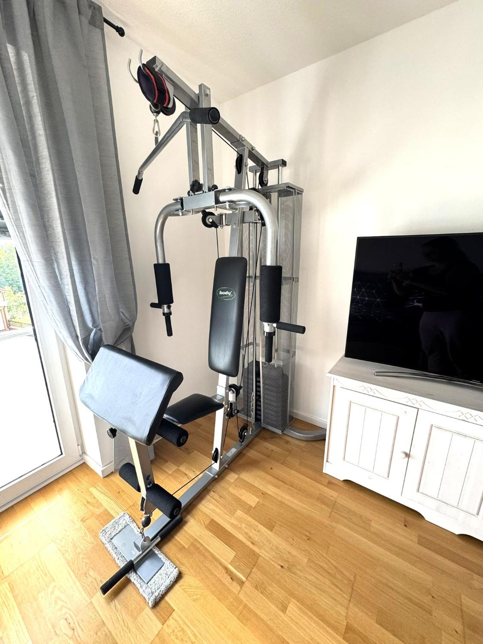 Gehobenes Wohnen mit Balkon, Parkplatz und keine 10 Minuten in die City