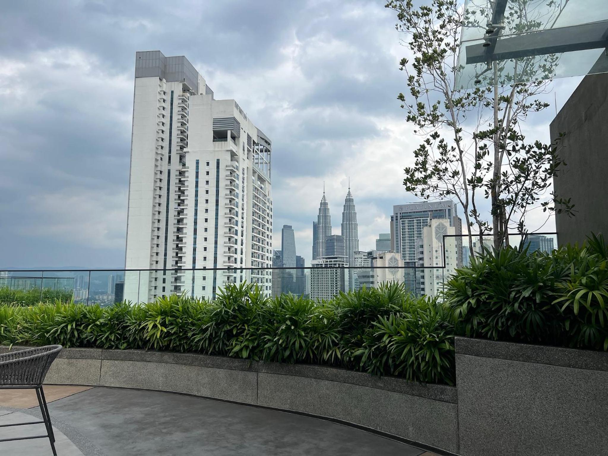MAJESTIC RESlDENCE KLCC