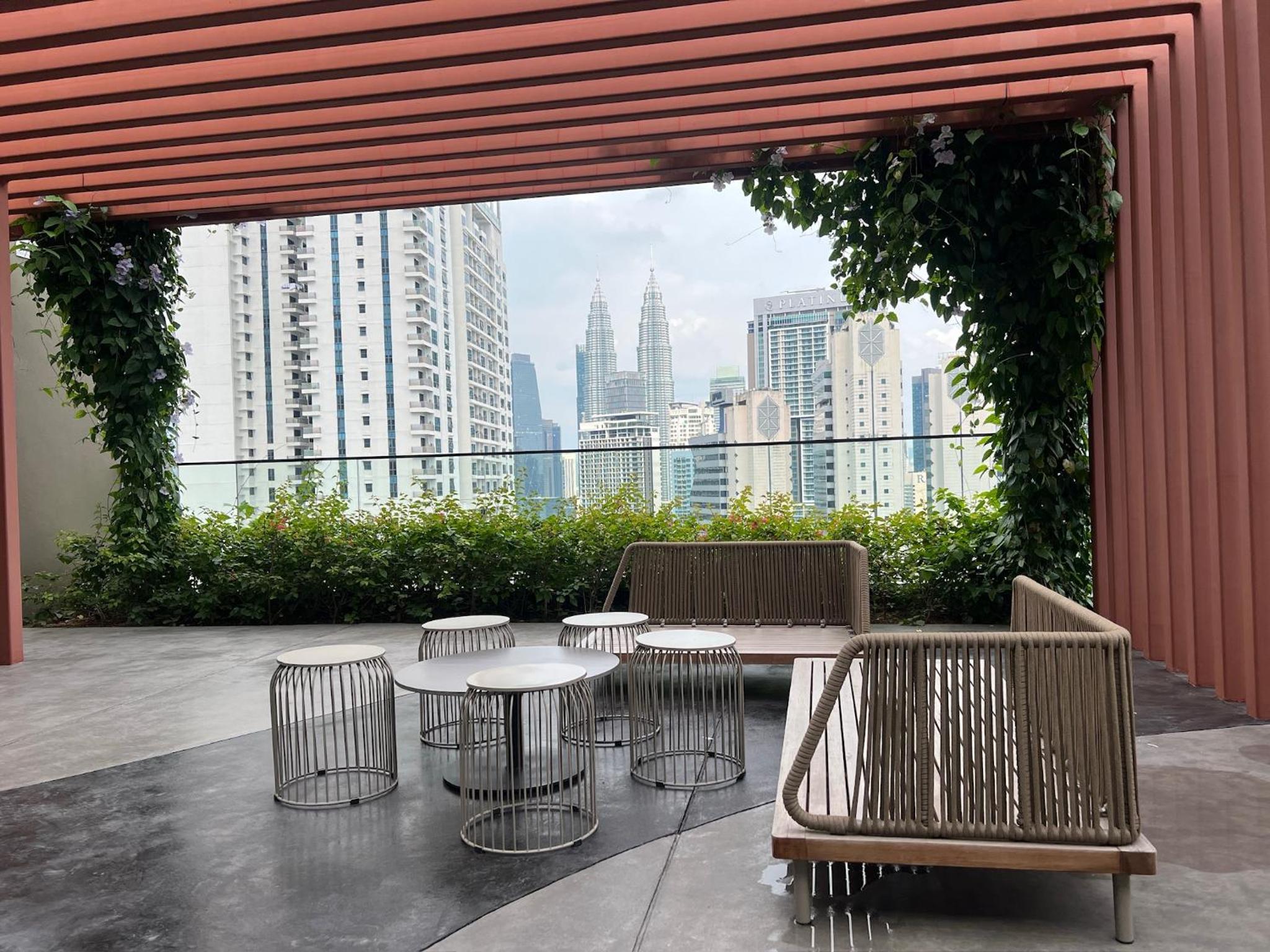 MAJESTIC RESlDENCE KLCC