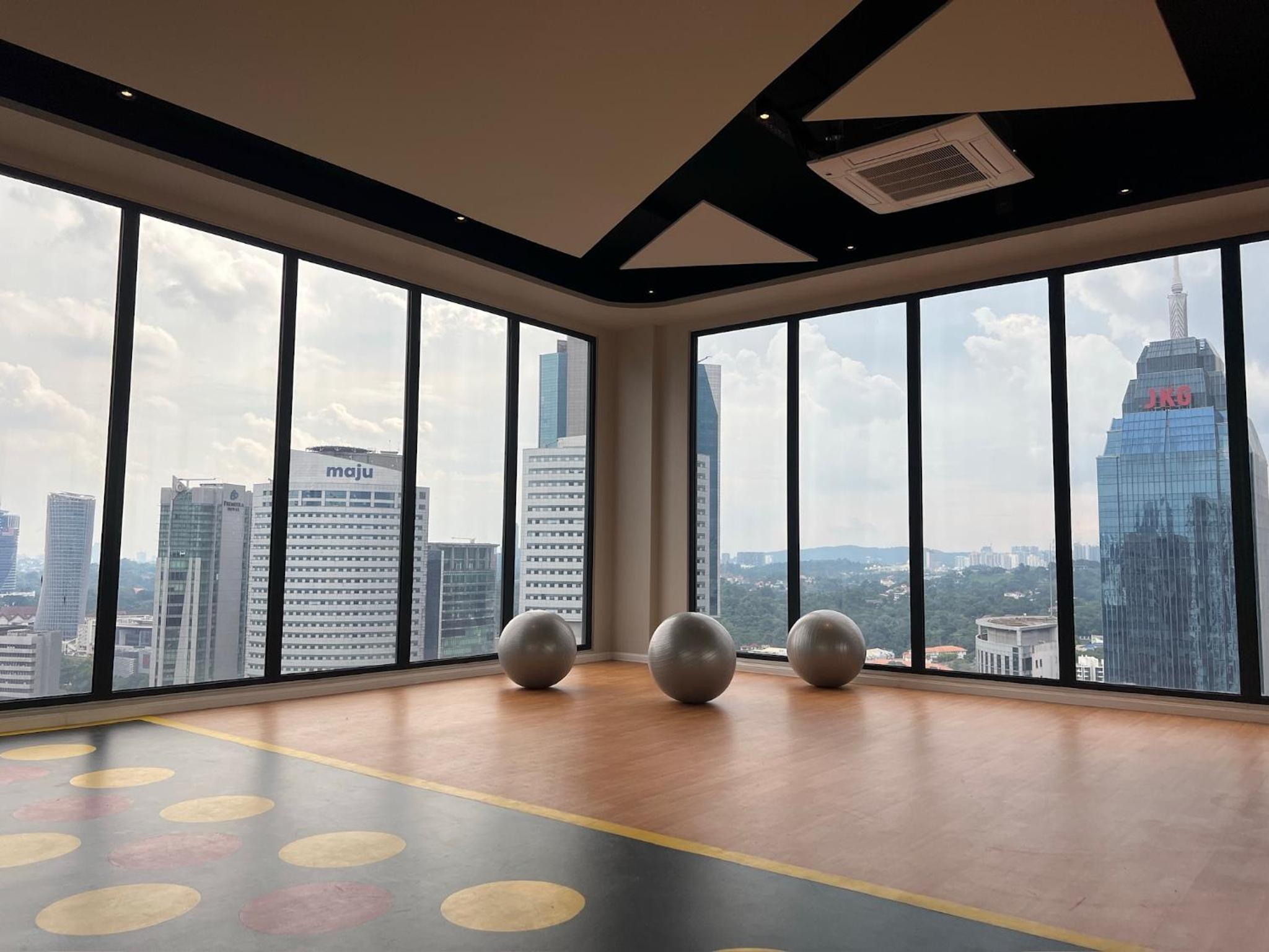 MAJESTIC RESlDENCE KLCC