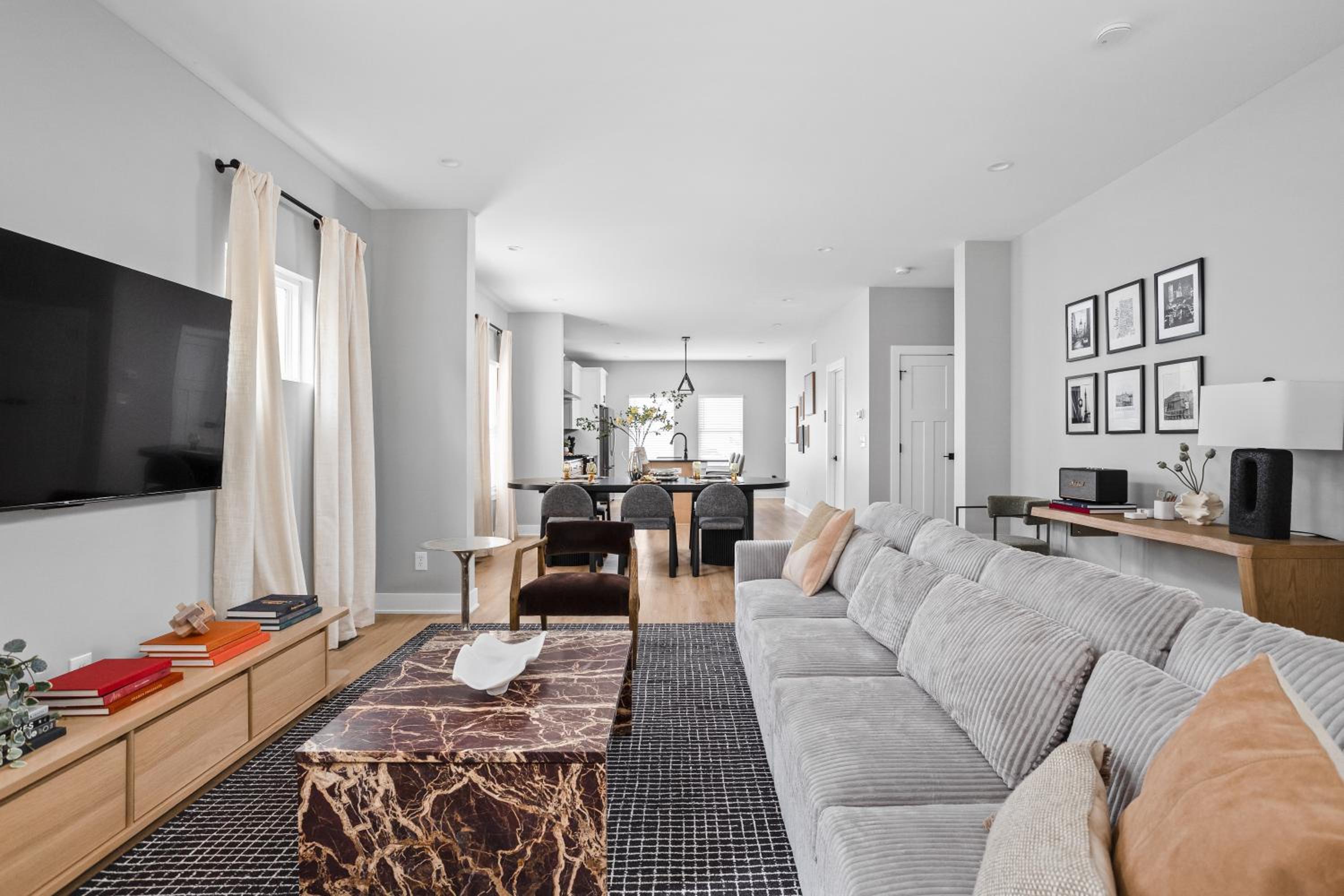 Luxury Retreat Near Downtown