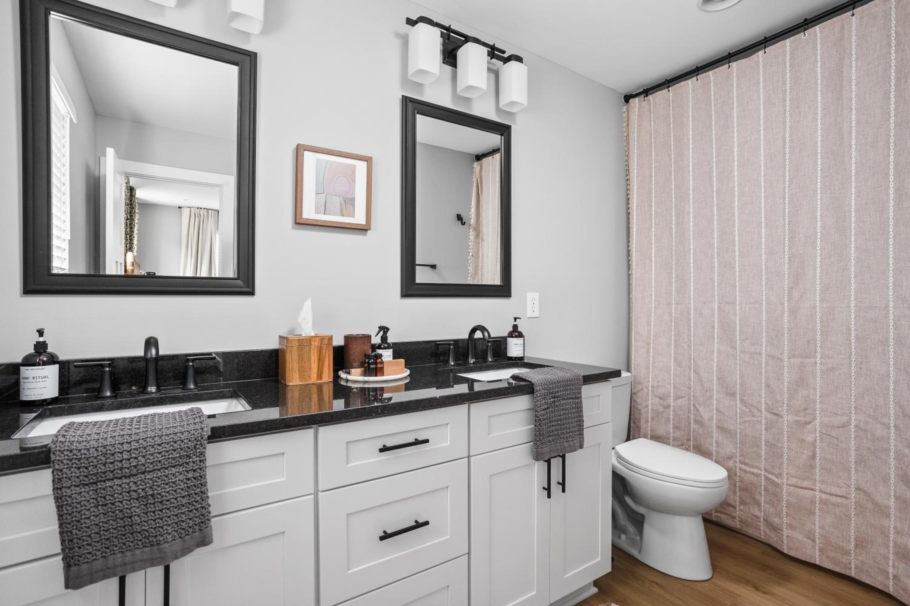 Luxury Retreat Near Downtown