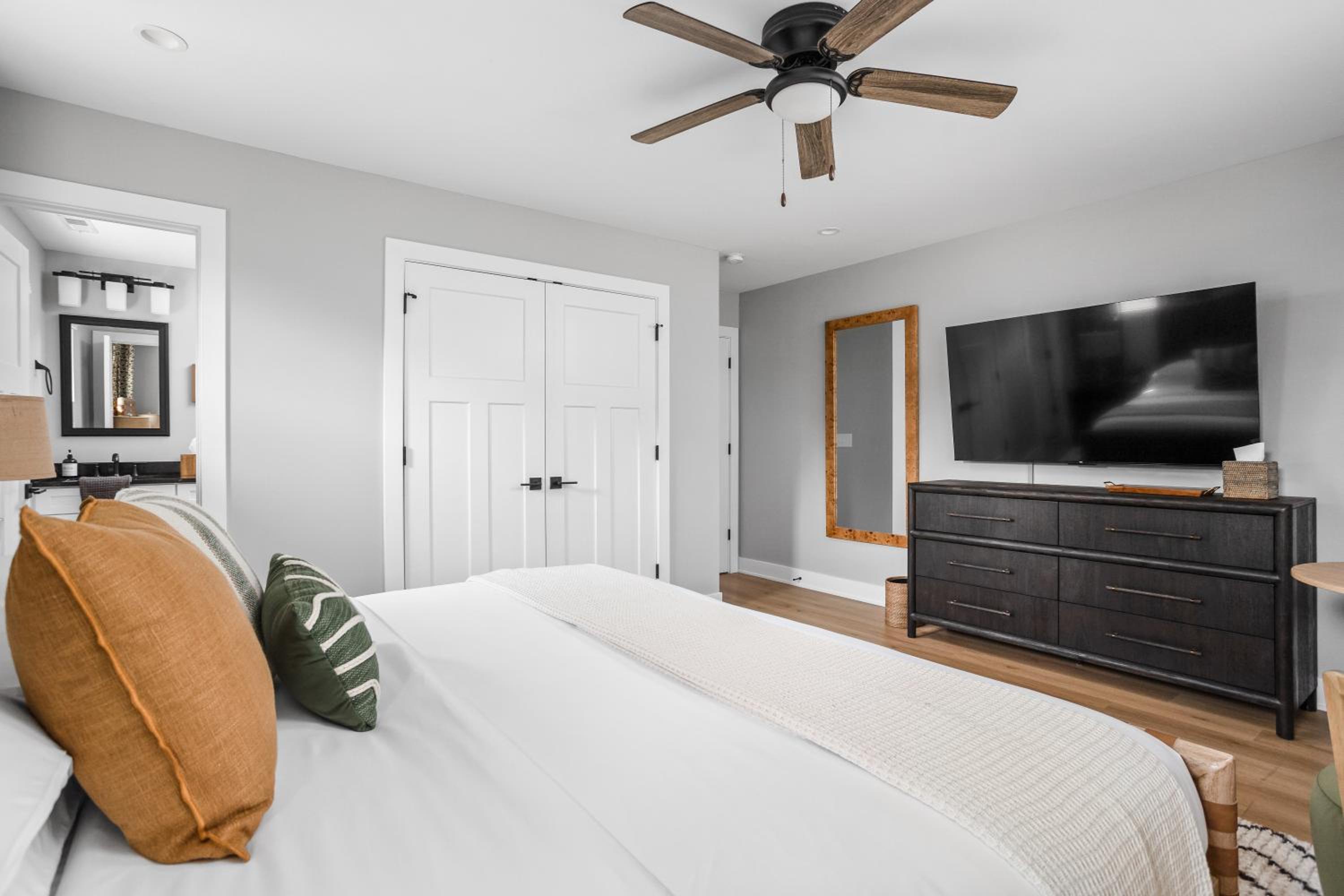Luxury Retreat Near Downtown