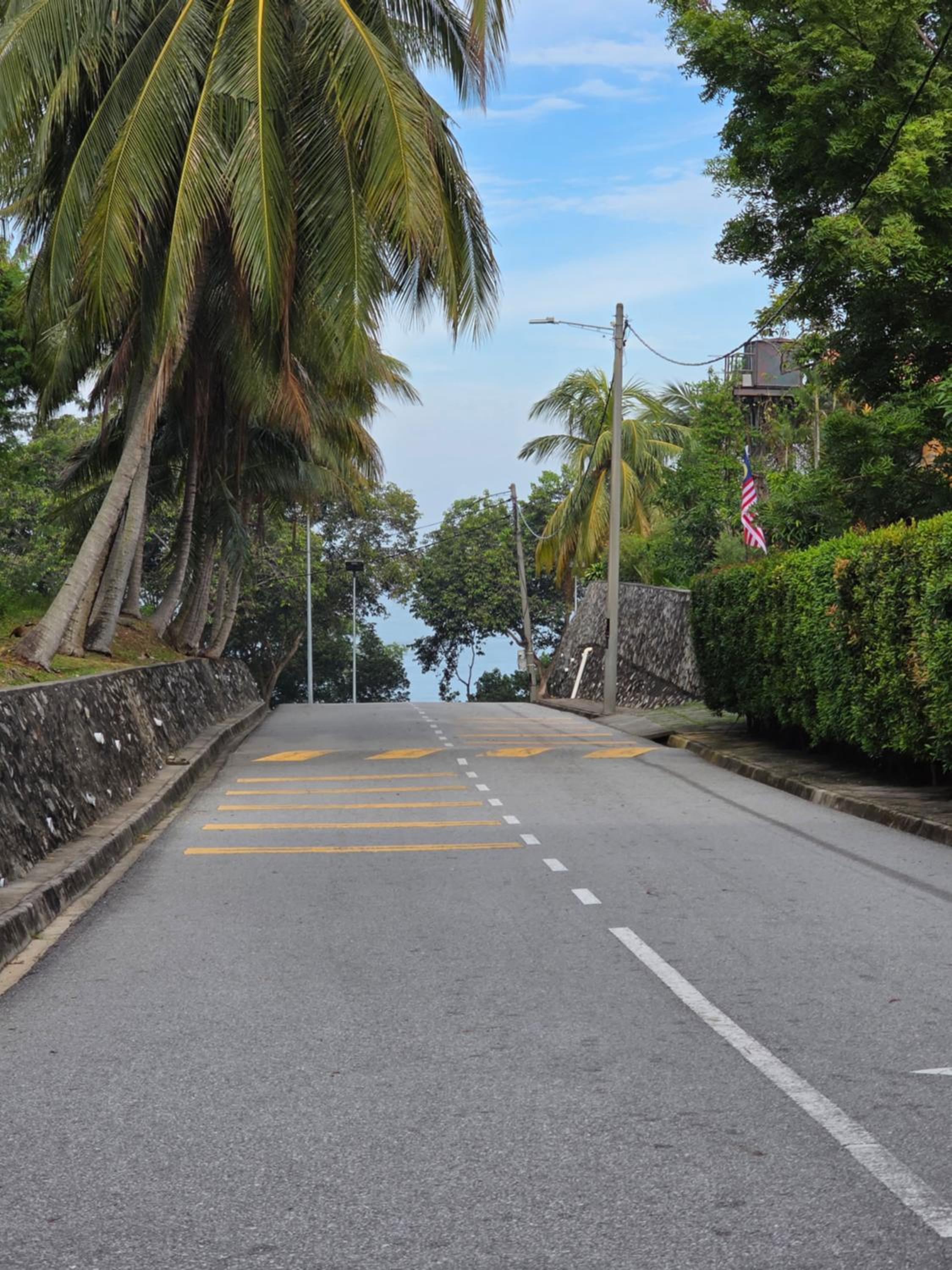 The Sunset Terrace, Ocean View Resort-Teluk Kemang, Sea Views, Walk to beach, Netflix, Beverages & Snacks