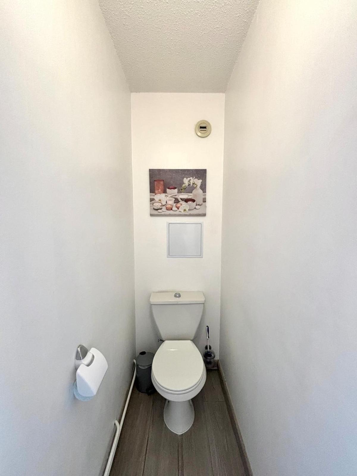 Grand studio climatisé, piscine, plage 5mn, parking gratuit