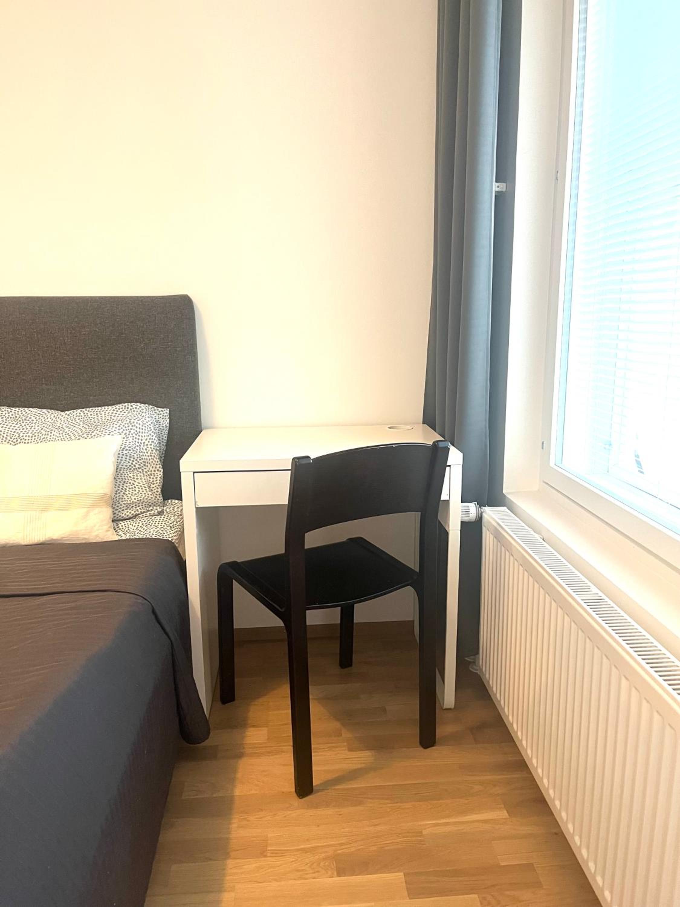New Cozy 2BR near Airport