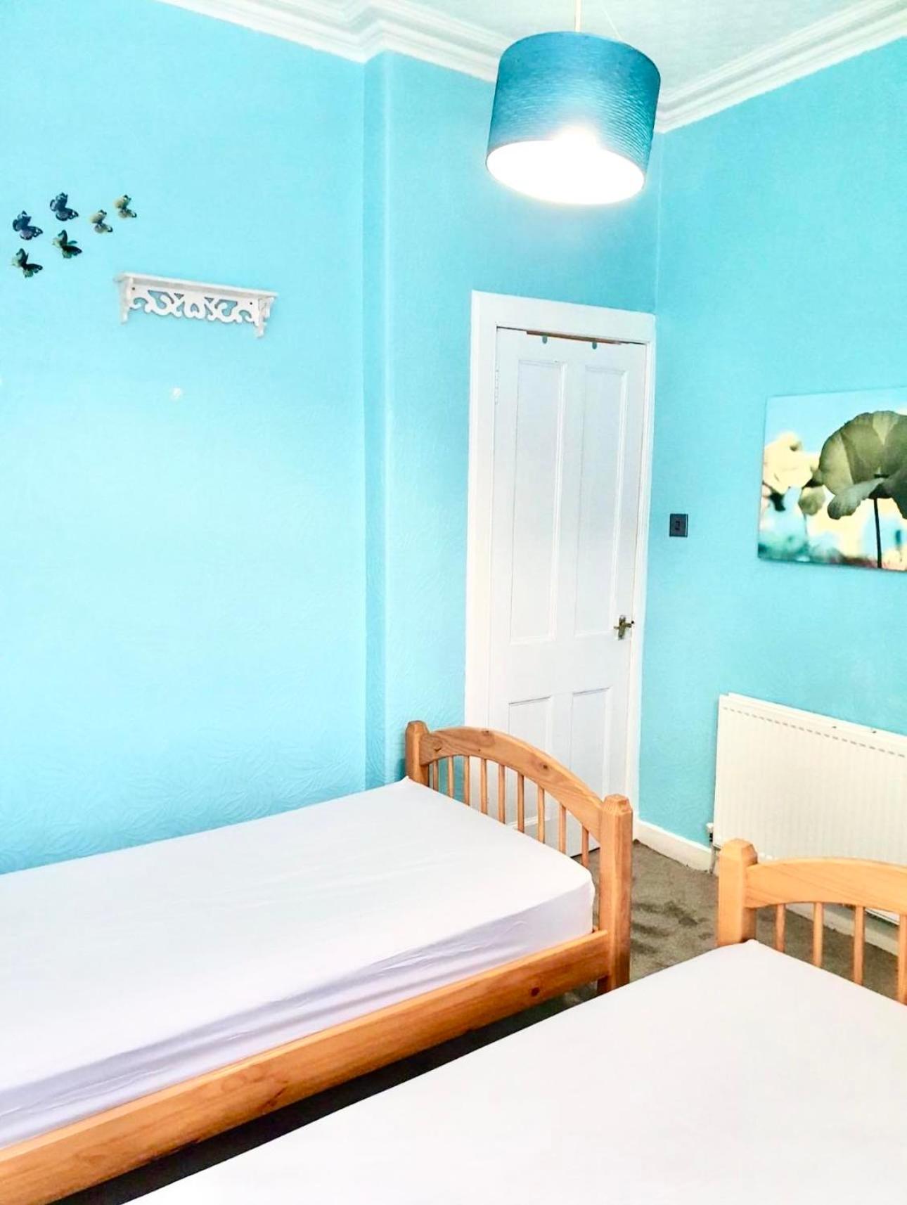 Edinburgh Hymarket 2bed modern apartment