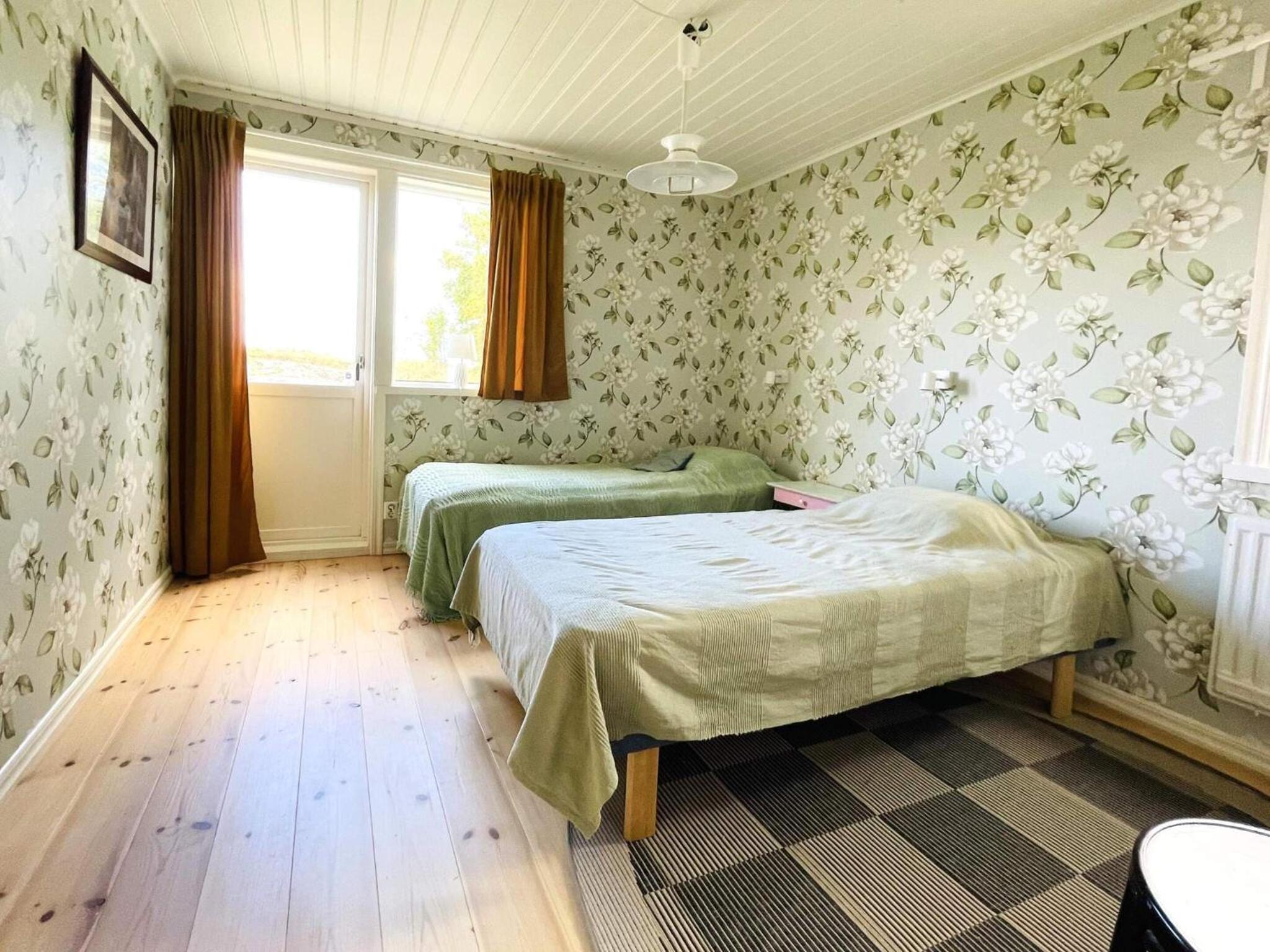 4 person holiday home in UDDEVALLA