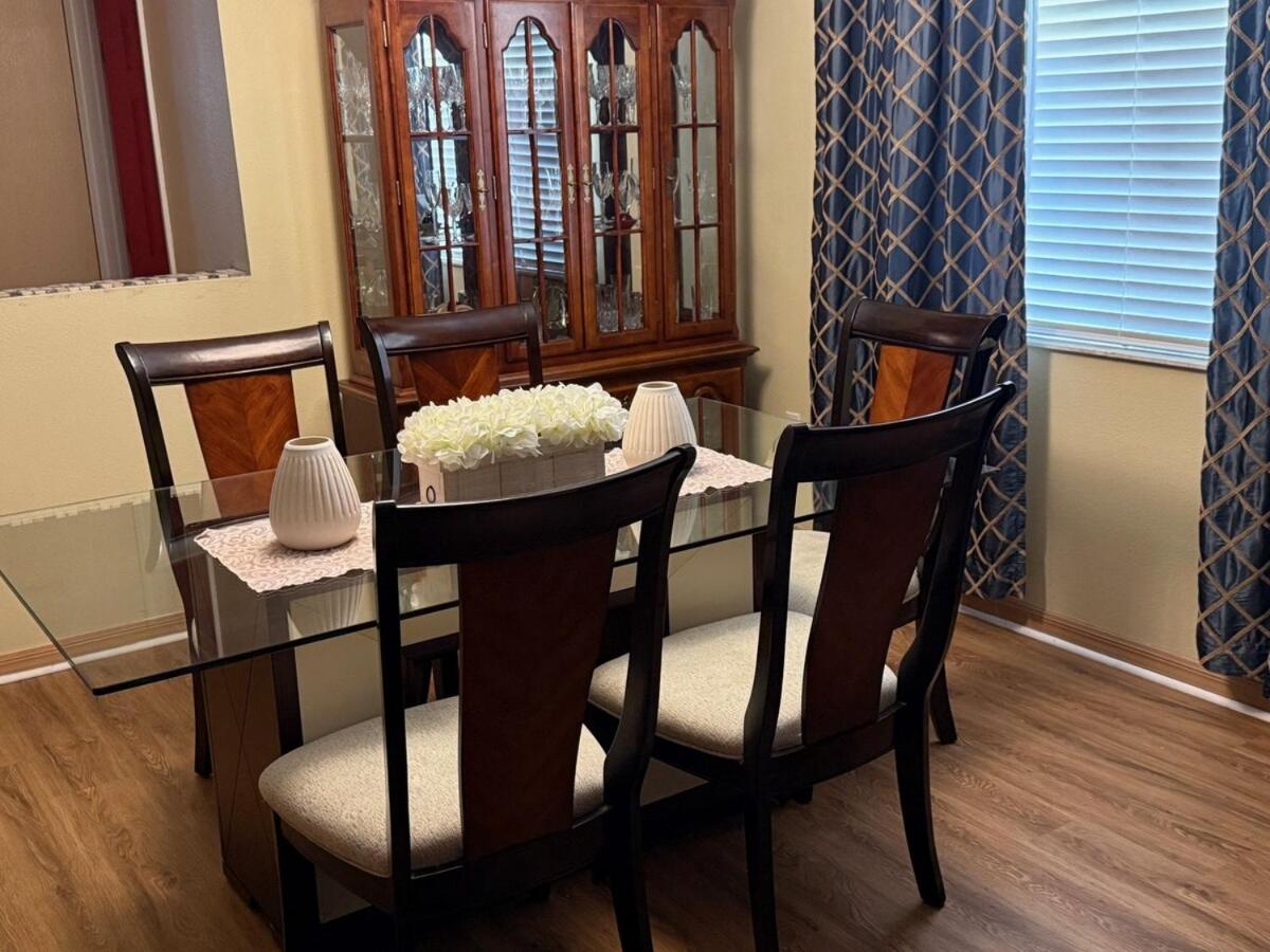 Magic Stay 4-Bedroom Home Close to Disney