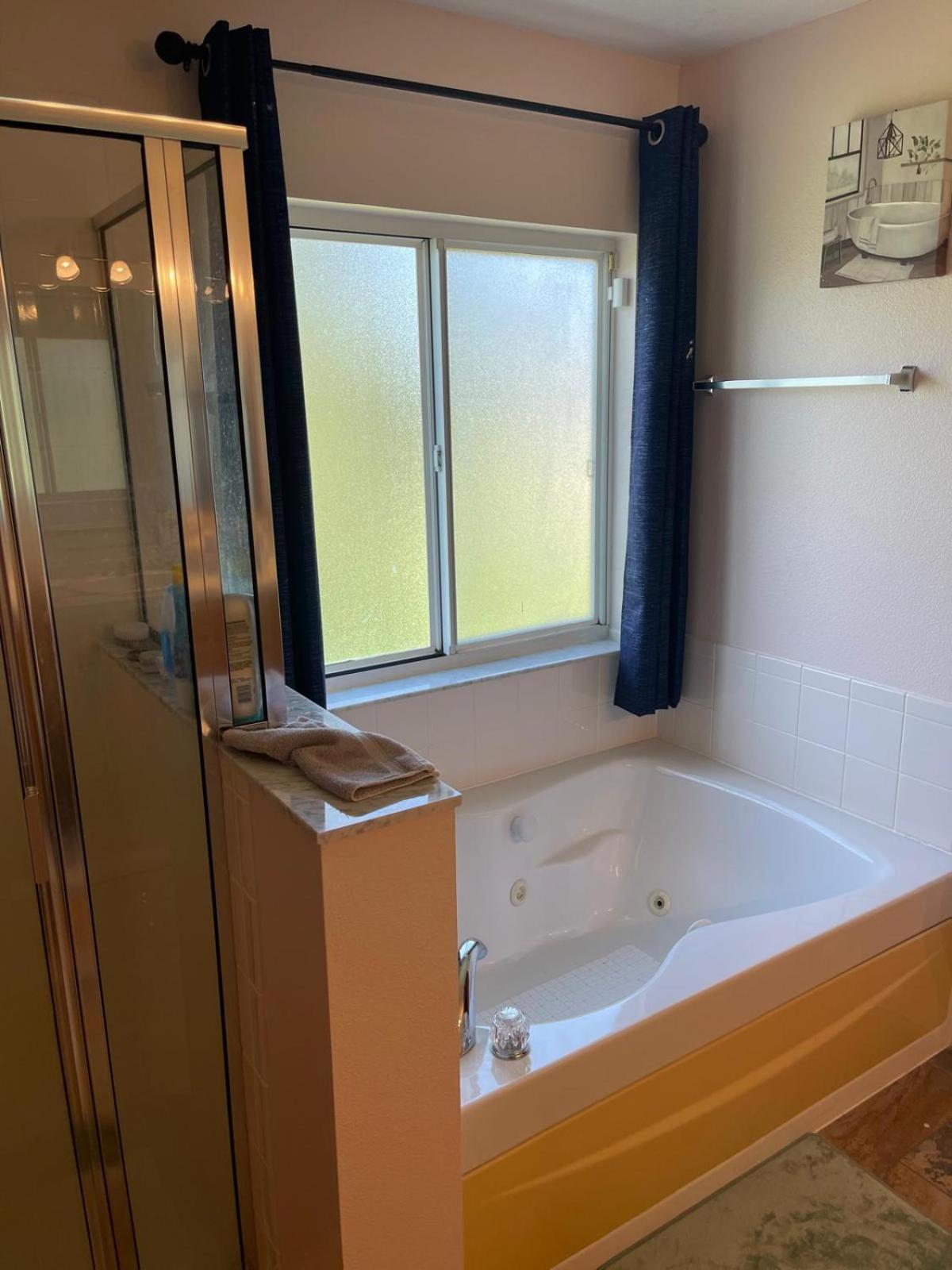 Magic Stay 4-Bedroom Home Close to Disney