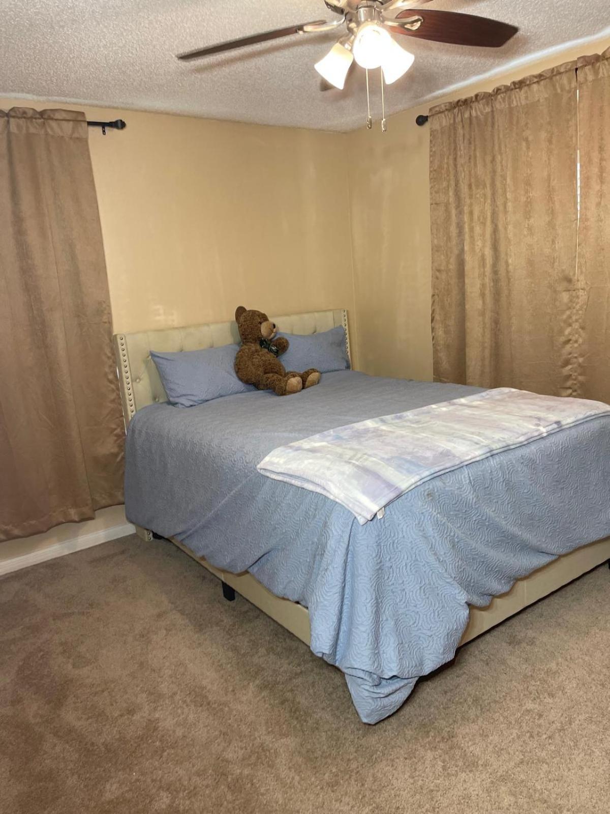 Magic Stay 4-Bedroom Home Close to Disney