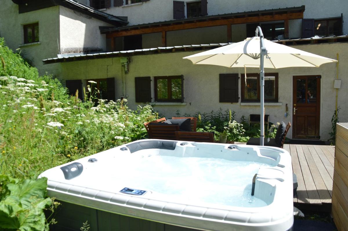 Jacuzzi