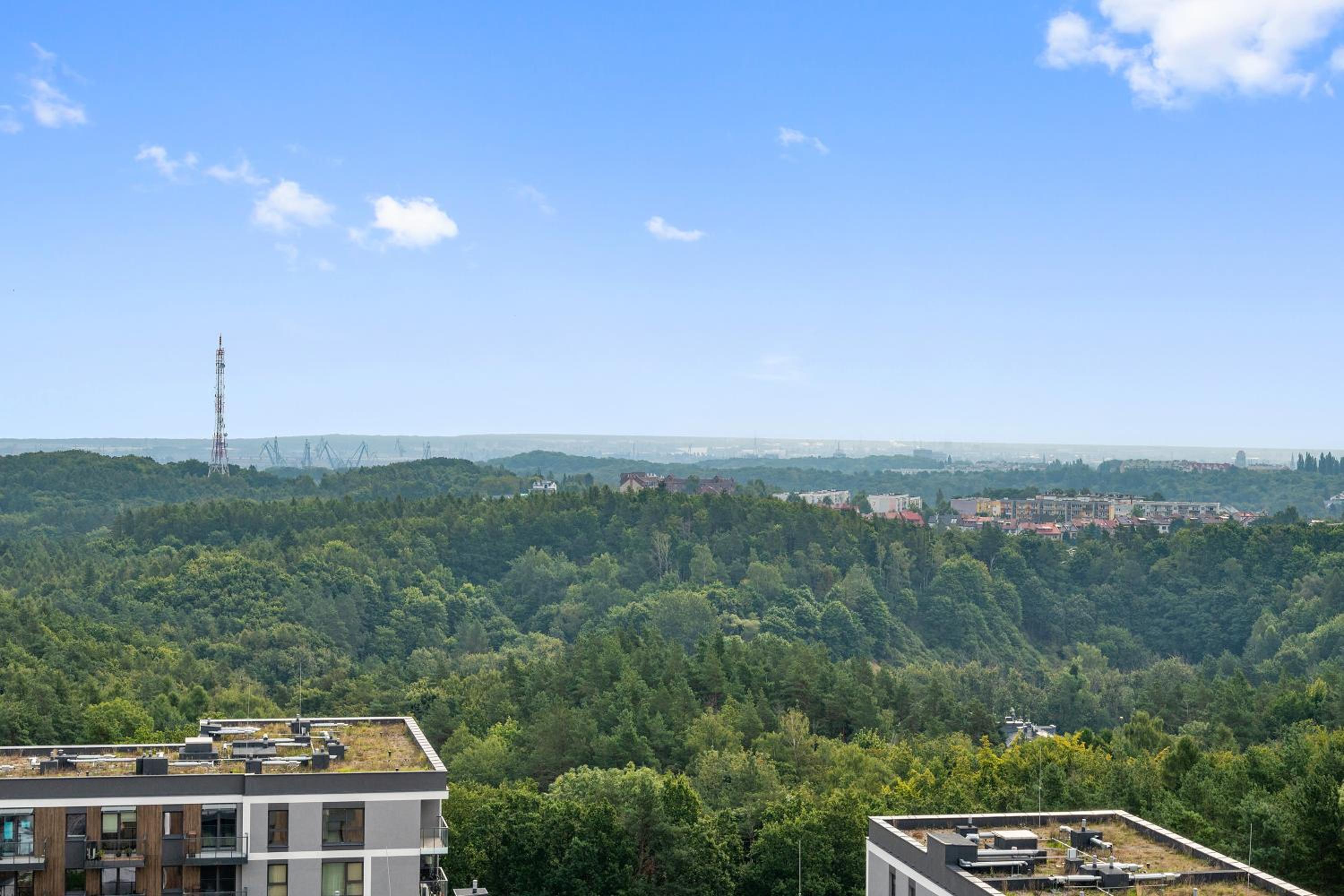 Magellana Glamour & Green Hill View by Downtown Apartments