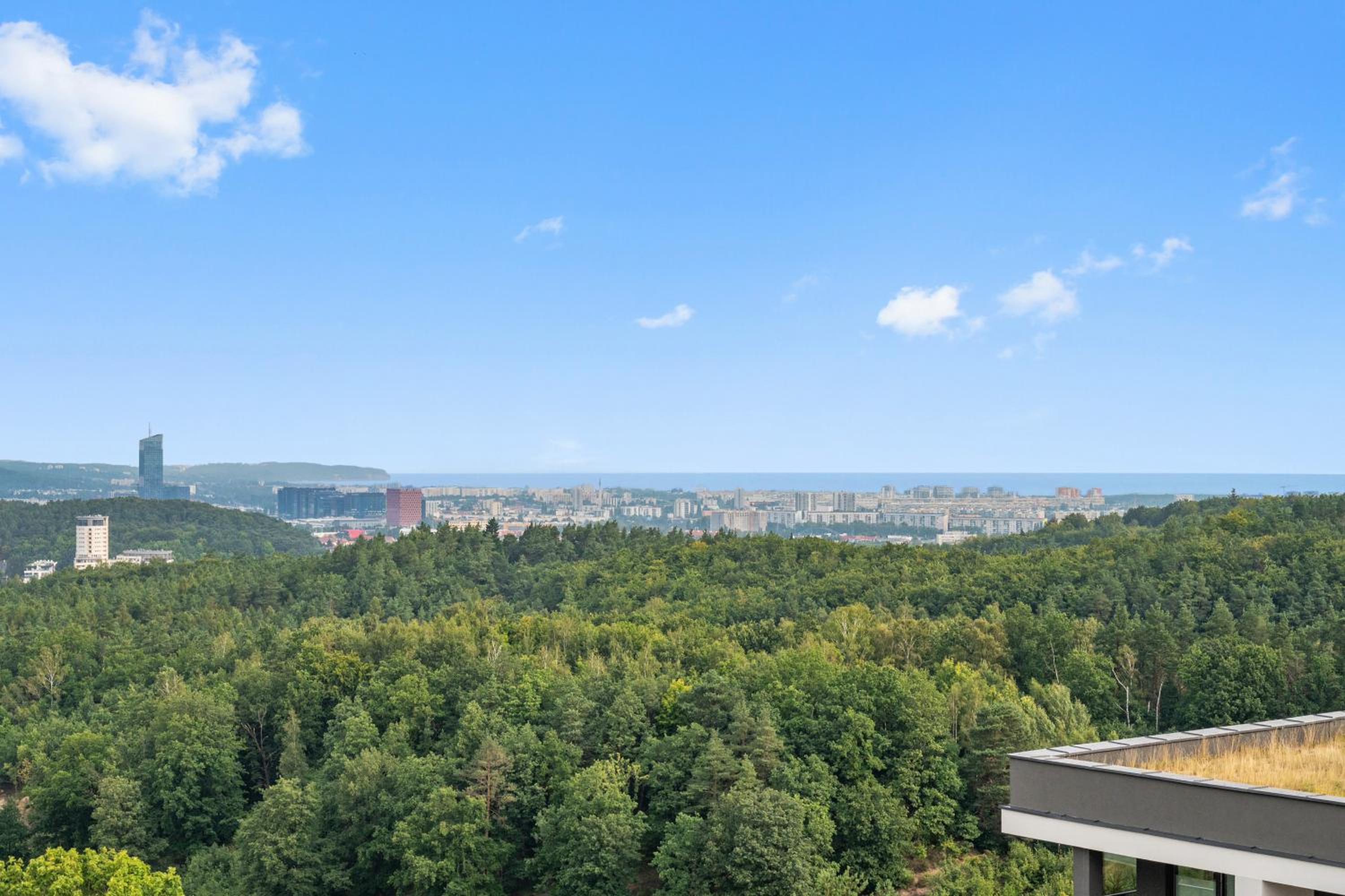 Magellana Glamour & Green Hill View by Downtown Apartments