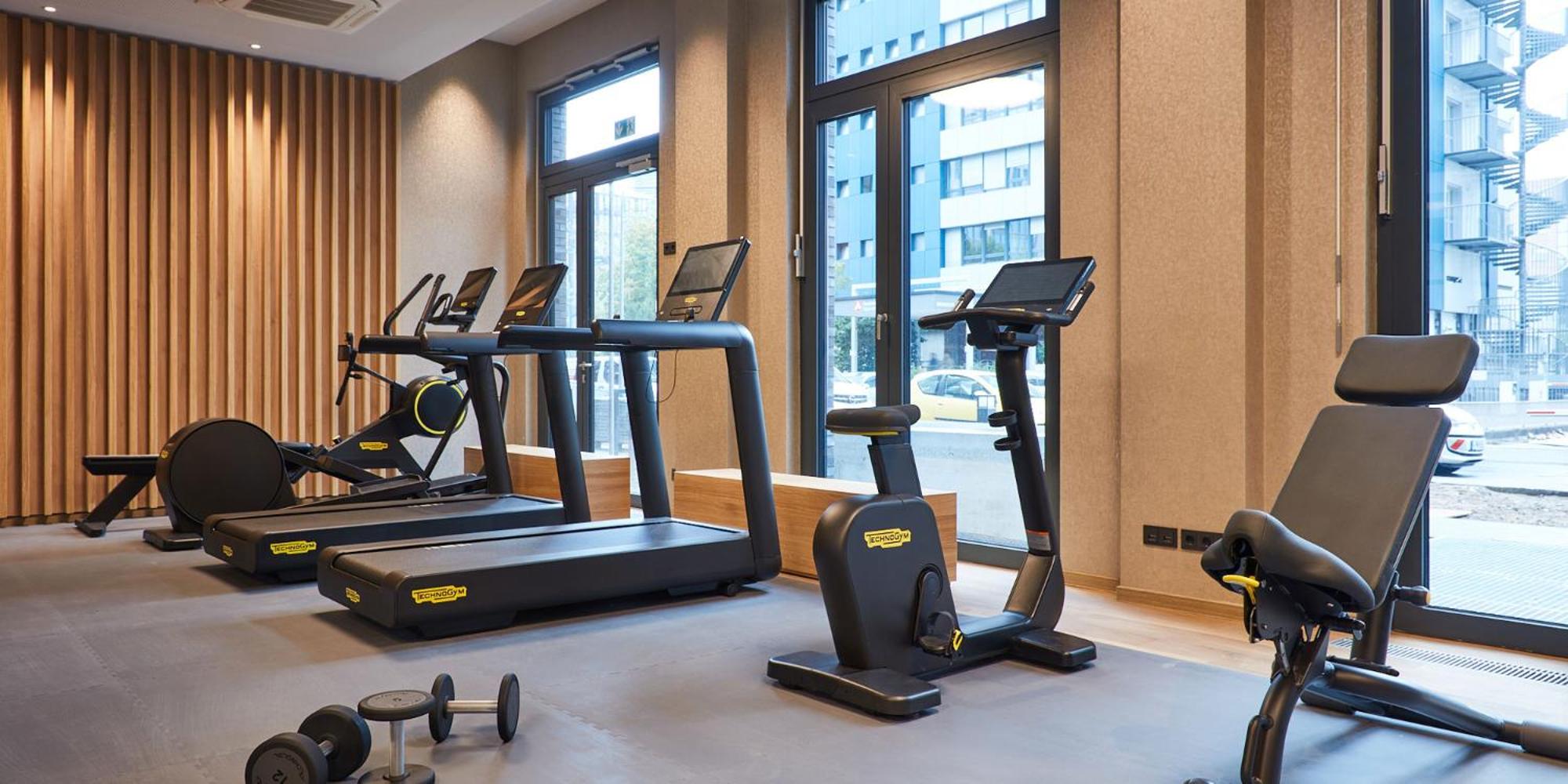 Homely! Skyview Apartment Frankfurt Airport, Fair, Rooftop, Gym!