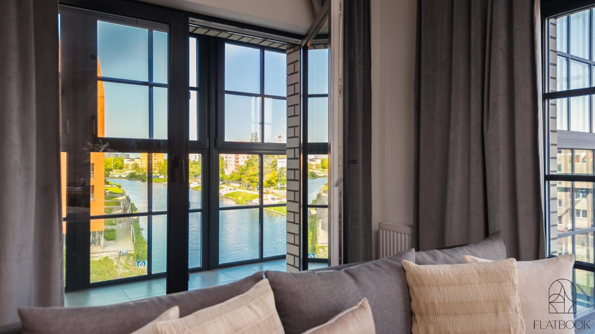 Flatbook - Riverside Loft Gdańsk Apartments with Parking