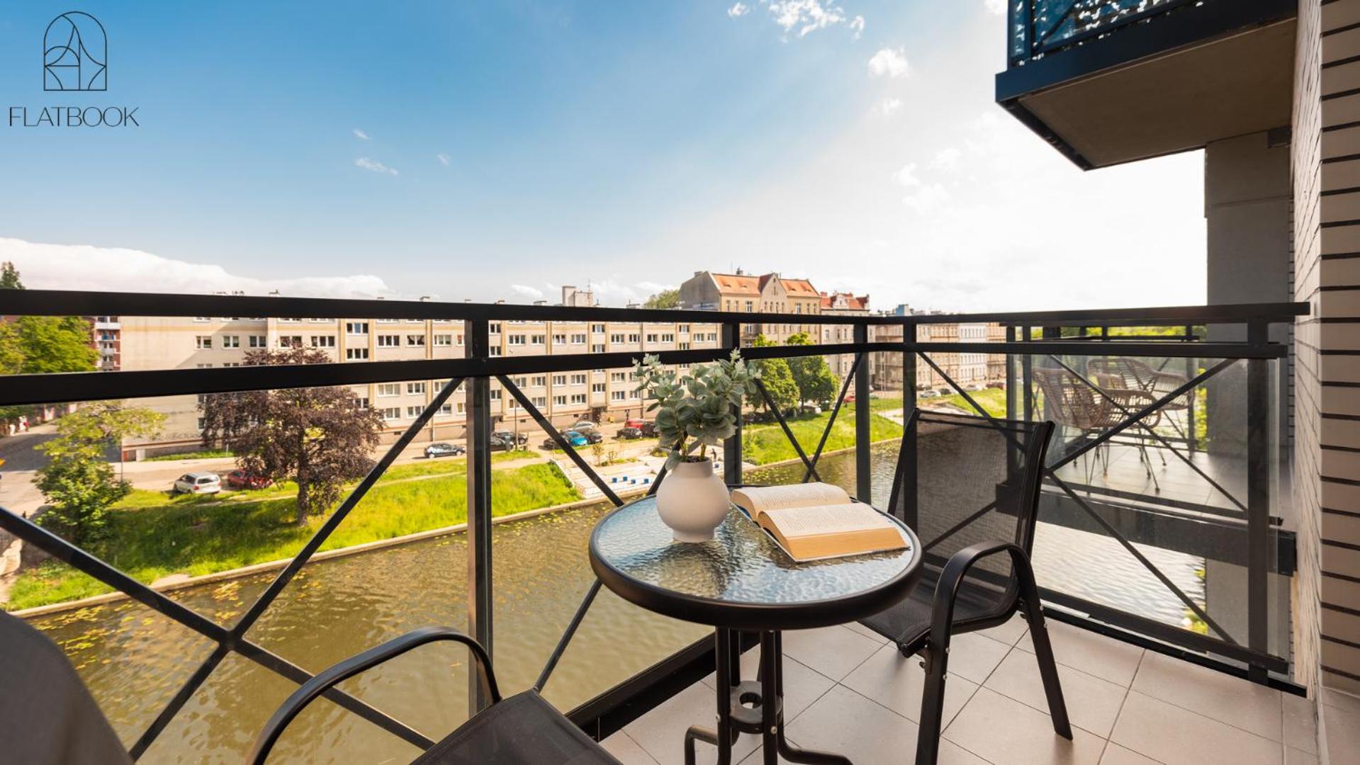 Flatbook - Riverside Loft Gdańsk Apartments with Parking