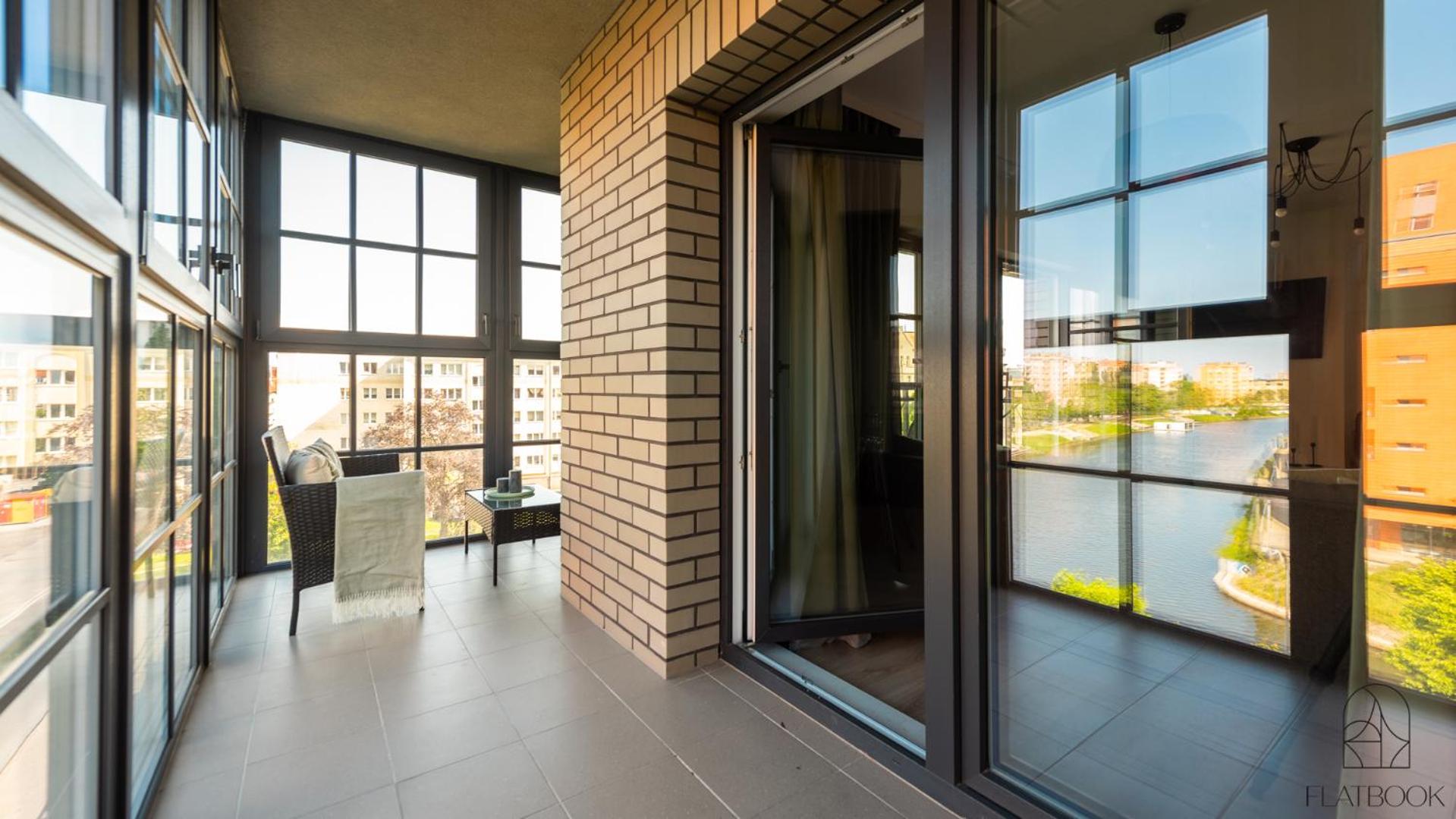 Flatbook - Riverside Loft Gdańsk Apartments with Parking