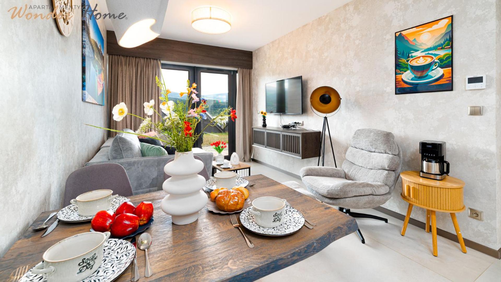 Wonder Hill - bajkowy widok na góry i zalew, strefa wellness na terenie kompleksu