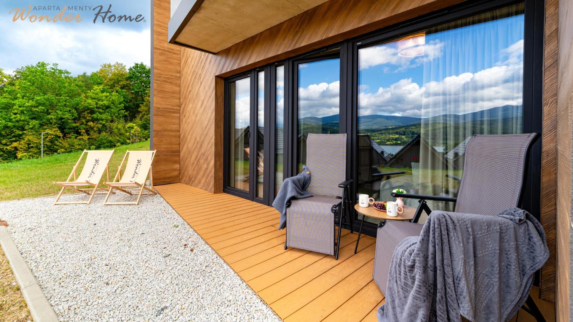 Wonder Hill - bajkowy widok na góry i zalew, strefa wellness na terenie kompleksu