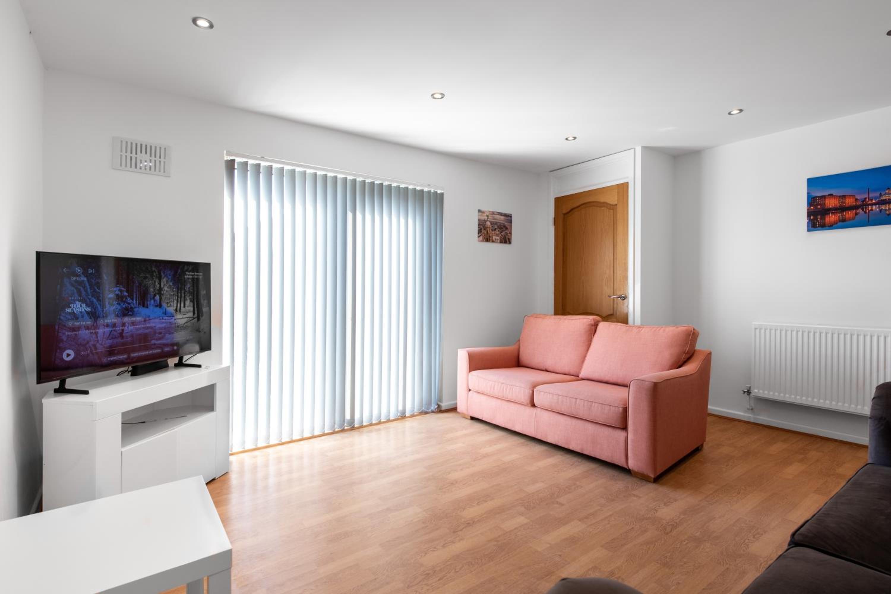 3 Bed Home Near Anfield - Perfect for Football Fans