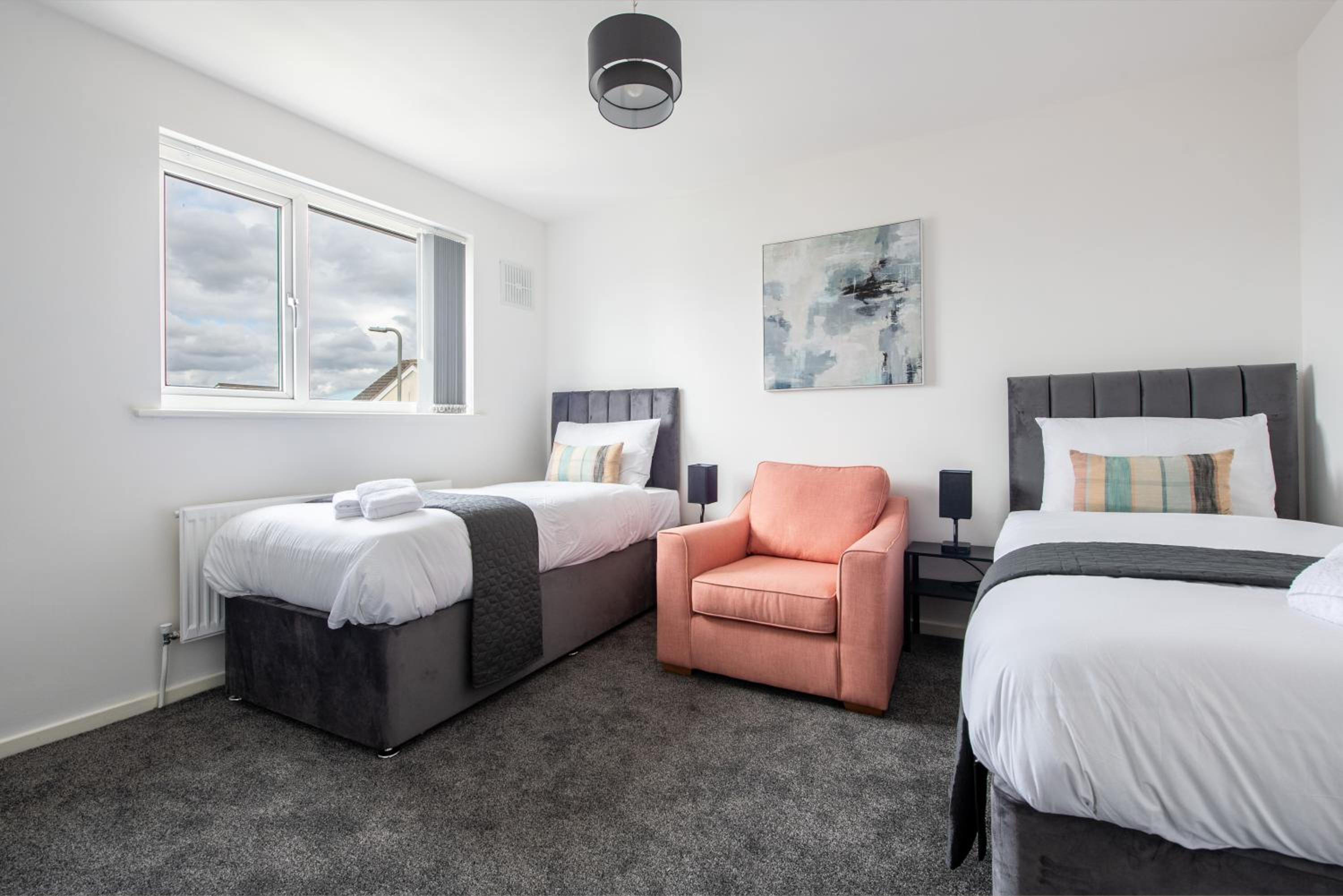 3 Bed Home Near Anfield - Perfect for Football Fans