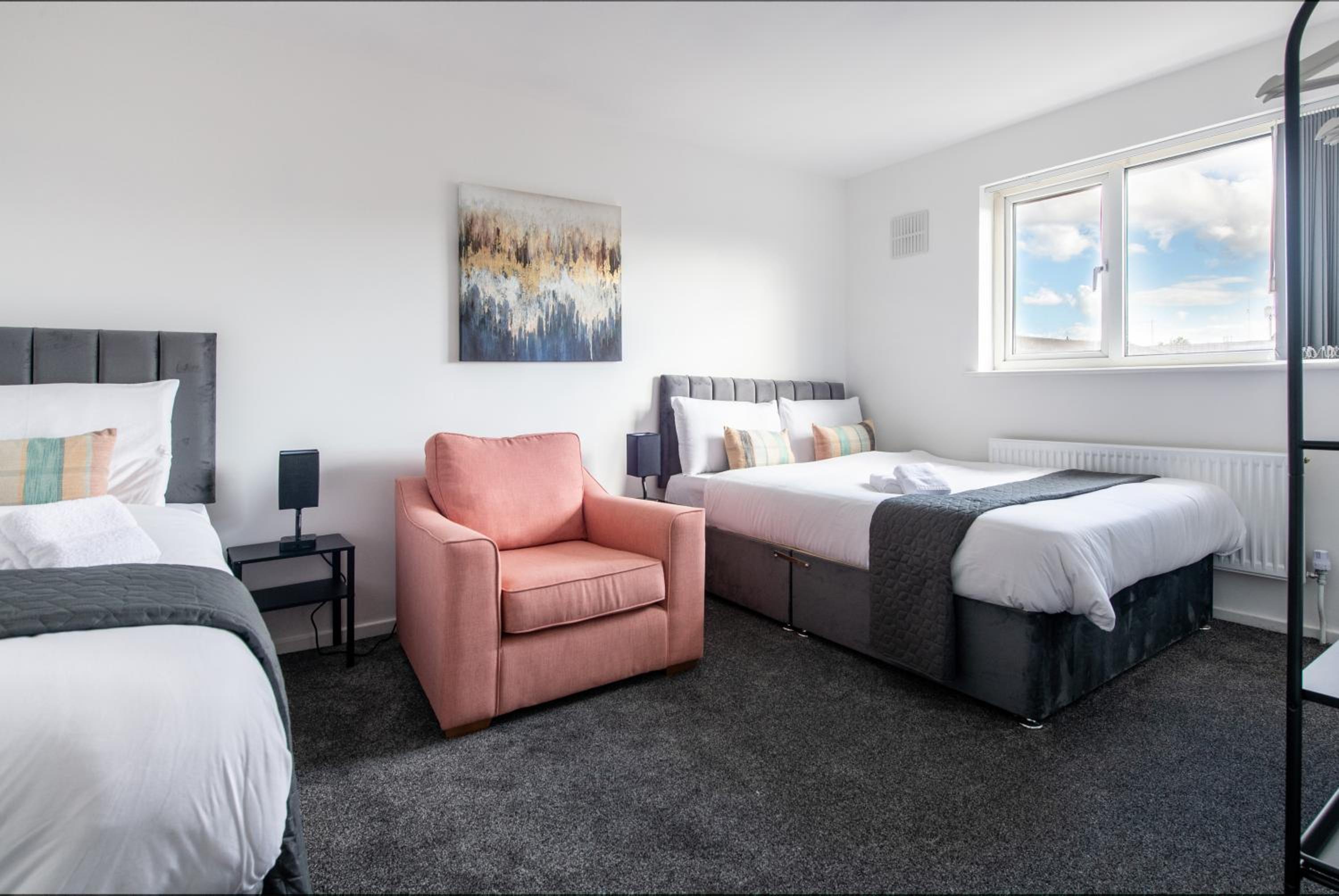 3 Bed Home Near Anfield - Perfect for Football Fans
