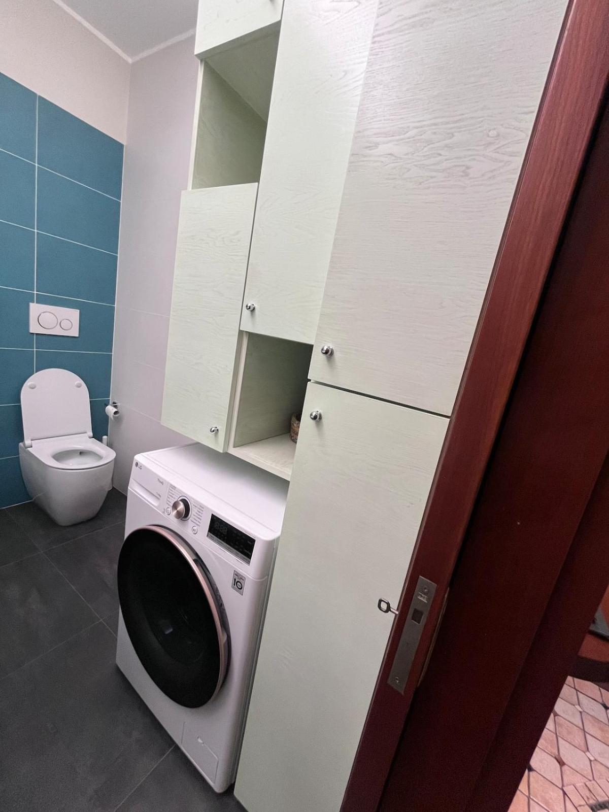 Rome full apt 4 people close to Colosseum Mao house