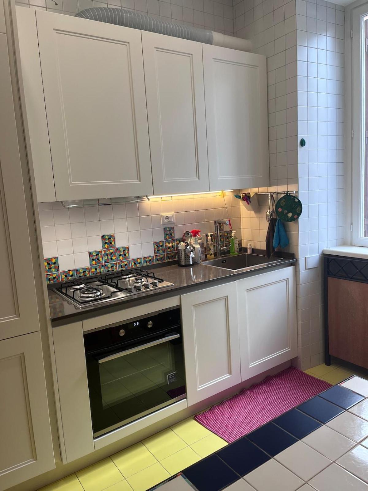 Rome full apt 4 people close to Colosseum Mao house