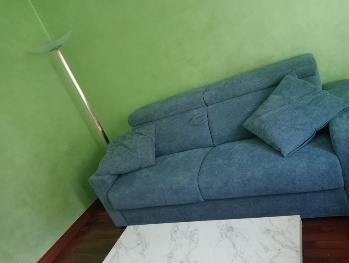Rome full apt 4 people close to Colosseum Mao house