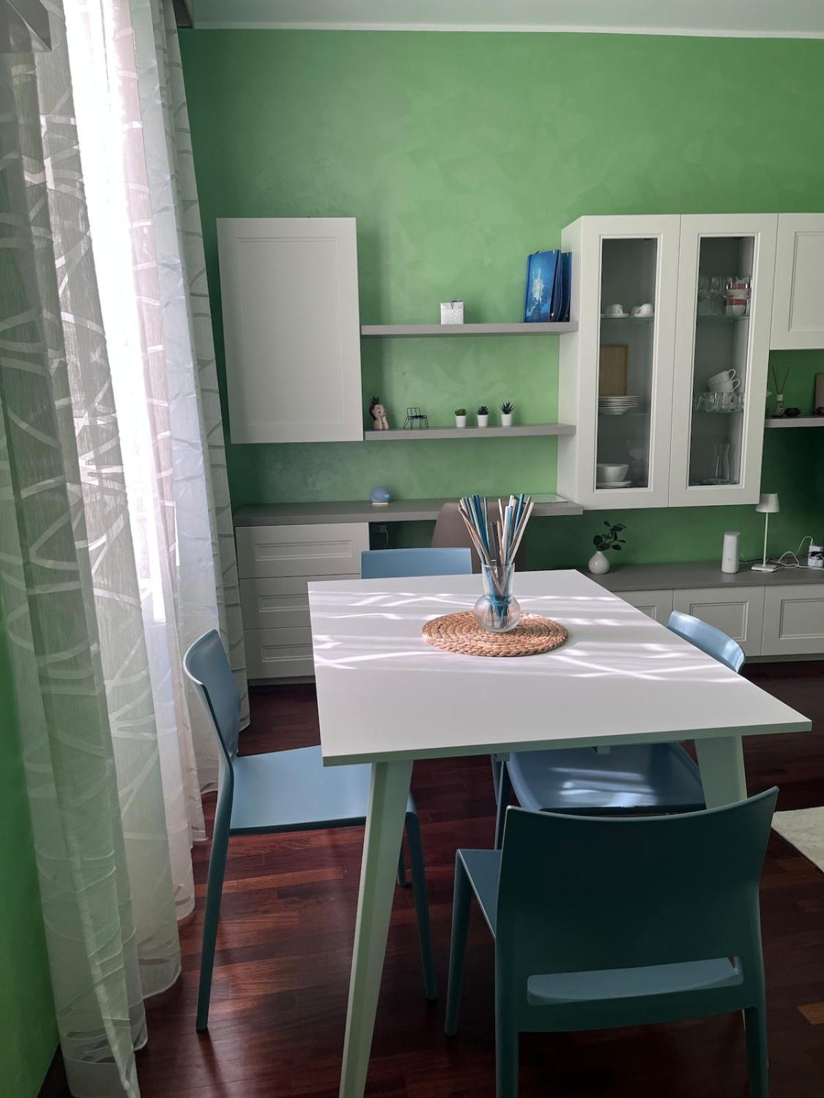 Rome full apt 4 people close to Colosseum Mao house