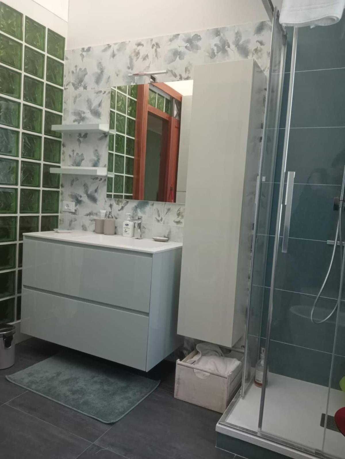 Rome full apt 4 people close to Colosseum Mao house