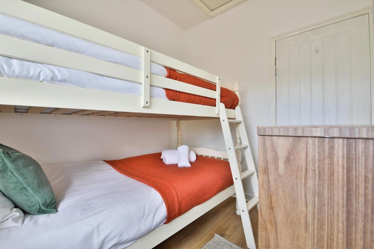 Neath Valley – Family Haven near Waterfalls