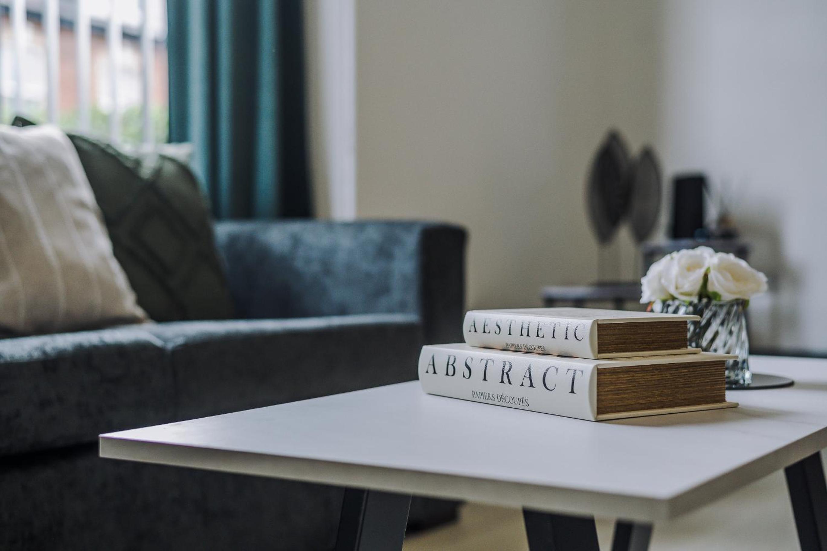 Onslow House - Air Host & Stay - 5 bed, Sleeps 14