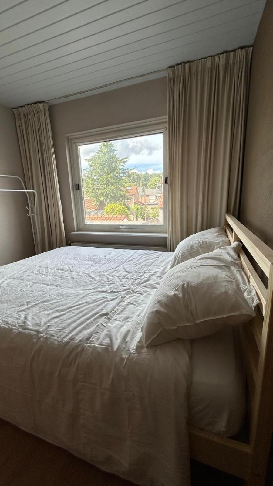 Entire Villa, free breakfast, free parking