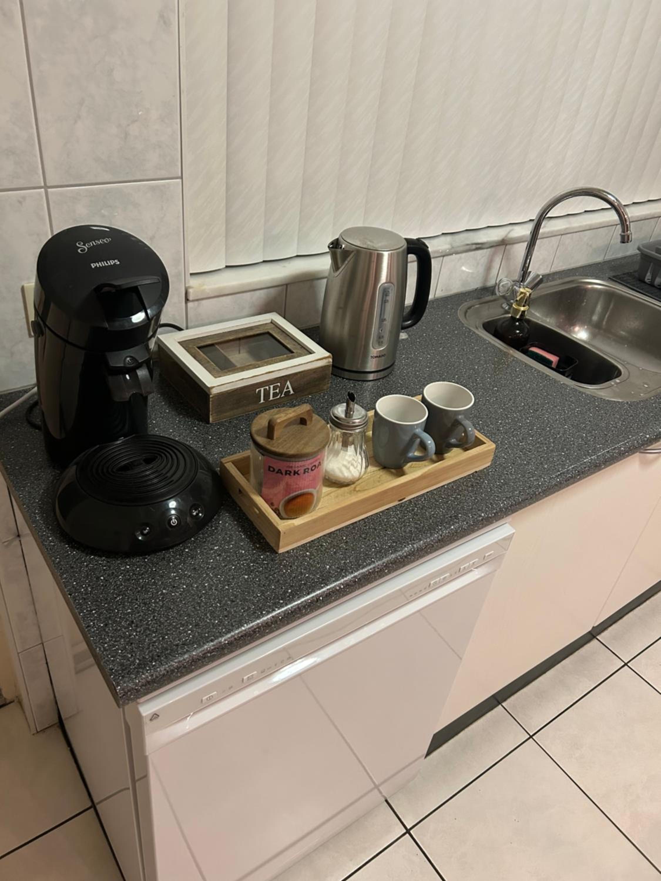 Entire Villa, free breakfast, free parking