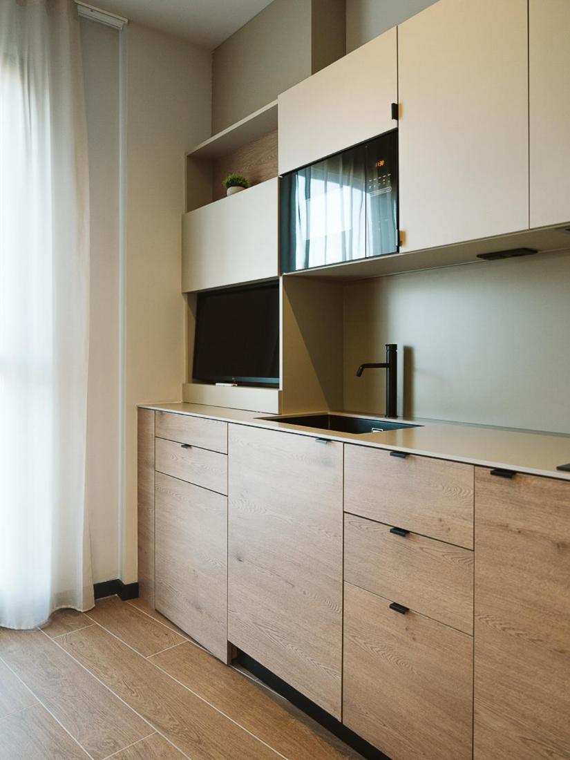 BLAU Student Housing - Students Only