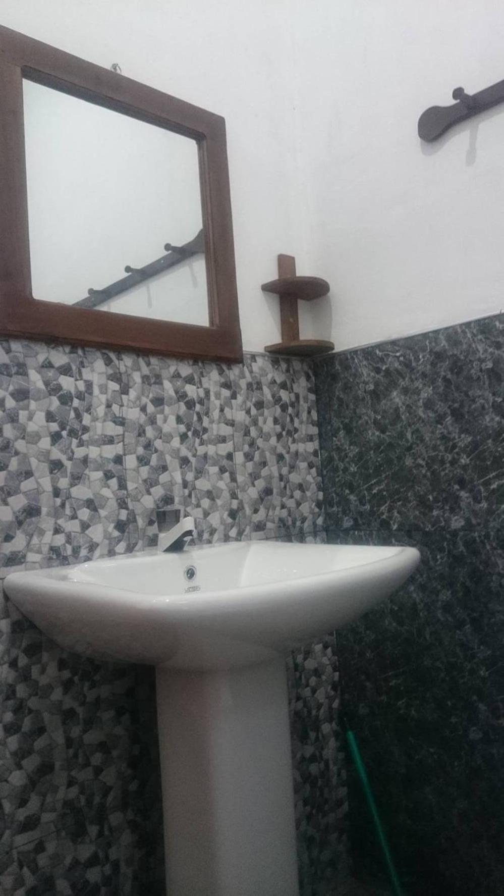 Photo 37