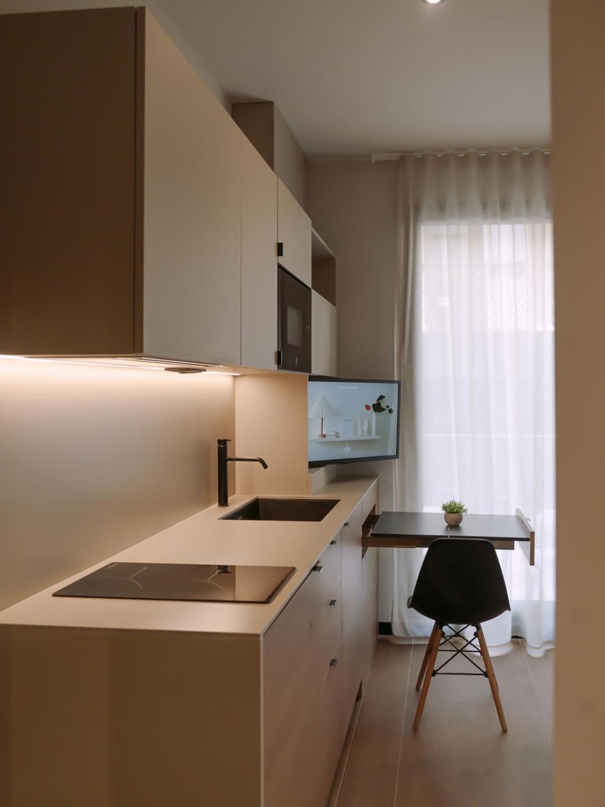 BLAU Student Housing - Students Only