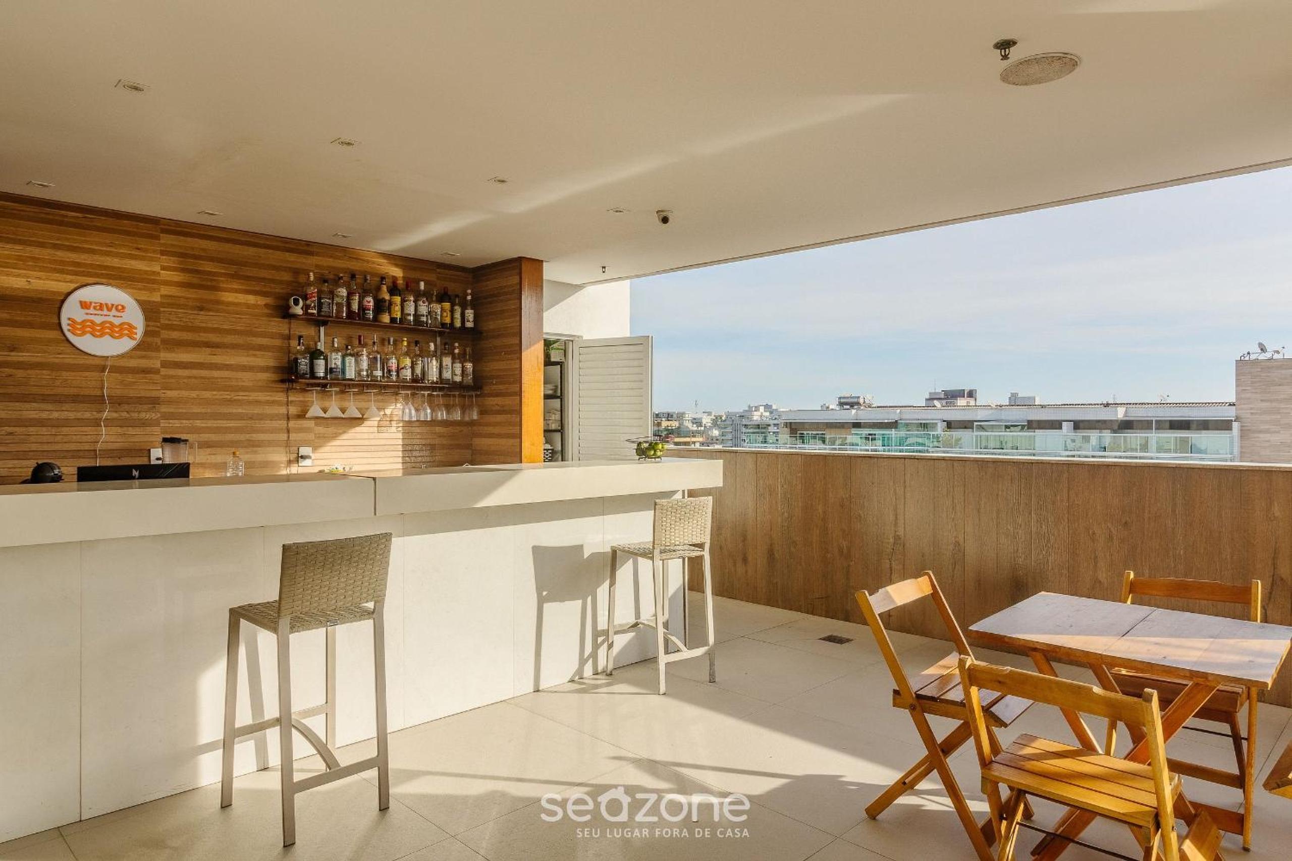 Stay with pool and sauna just steps from the beach in Cabo Frio - HSC