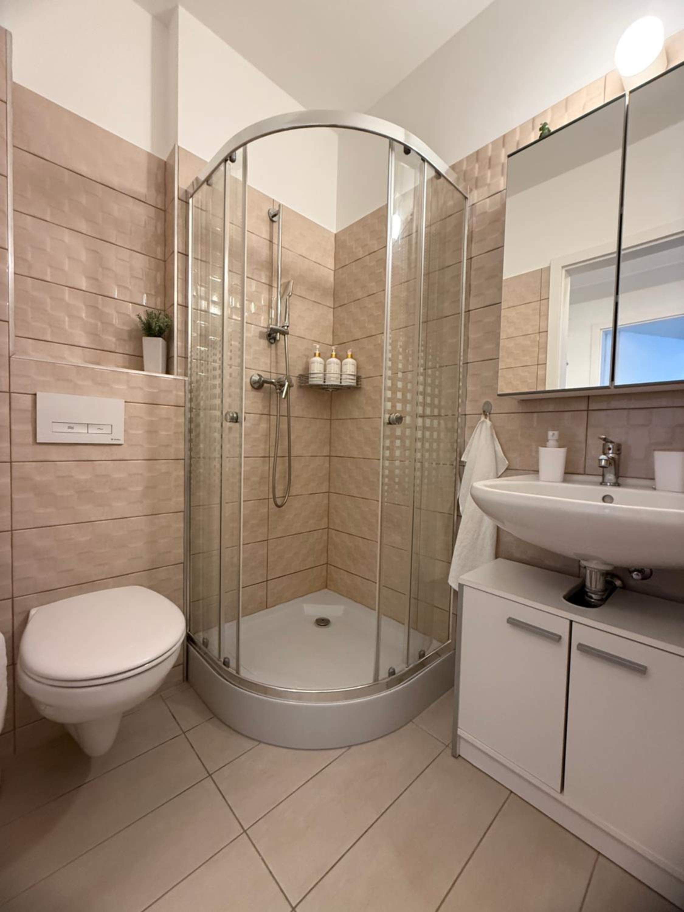 Local-Lux Apartment F3 - Private Parking & Balcony