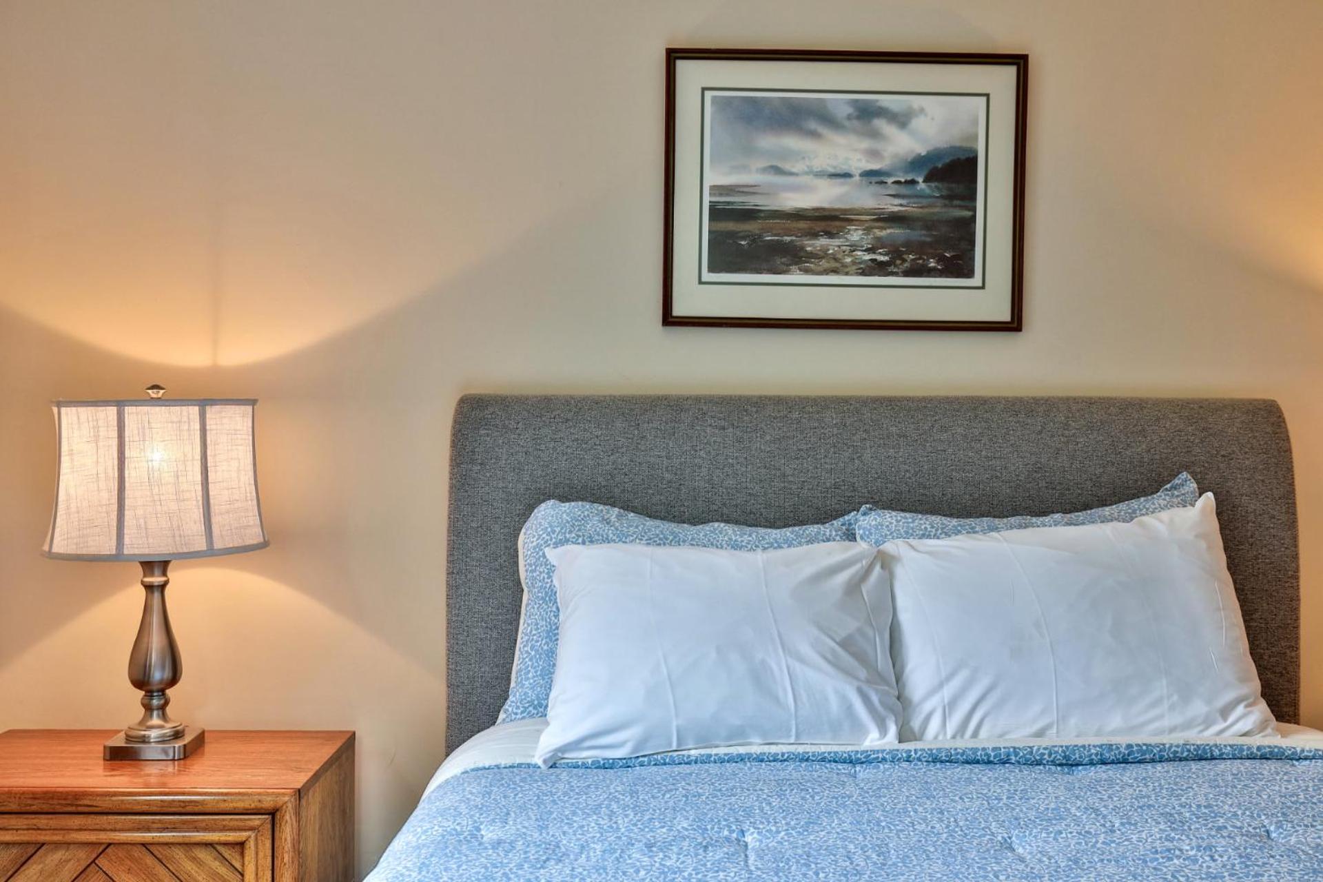 Private Killington Home with Indoor Hot Tub and 2 Living Rooms