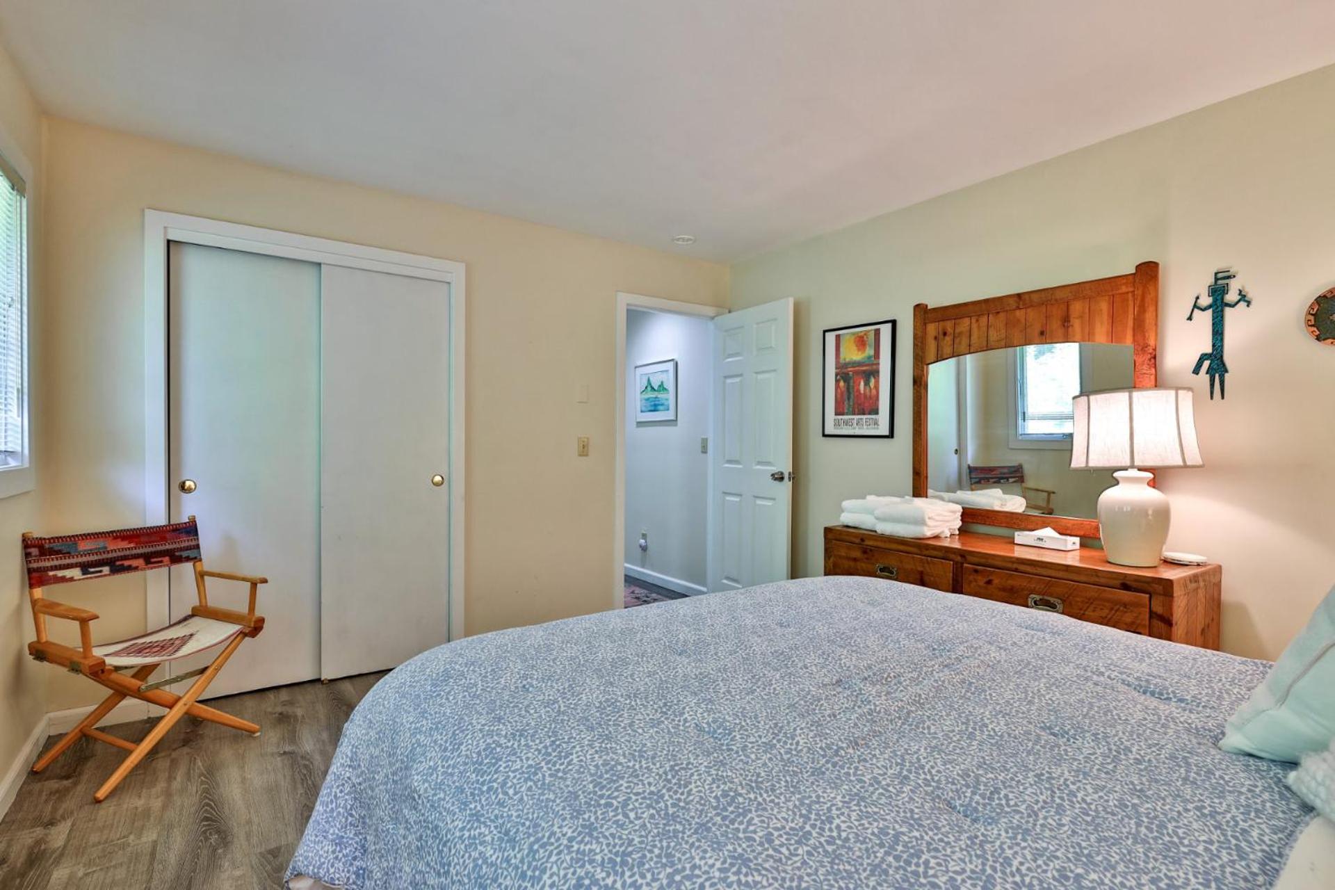 Private Killington Home with Indoor Hot Tub and 2 Living Rooms