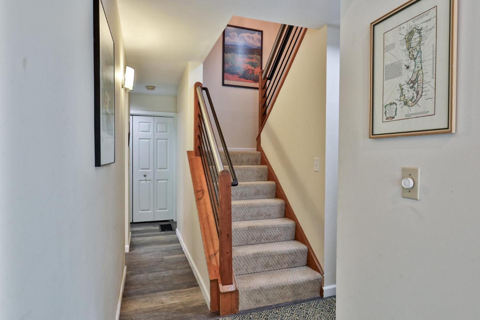 Private Killington Home with Indoor Hot Tub and 2 Living Rooms