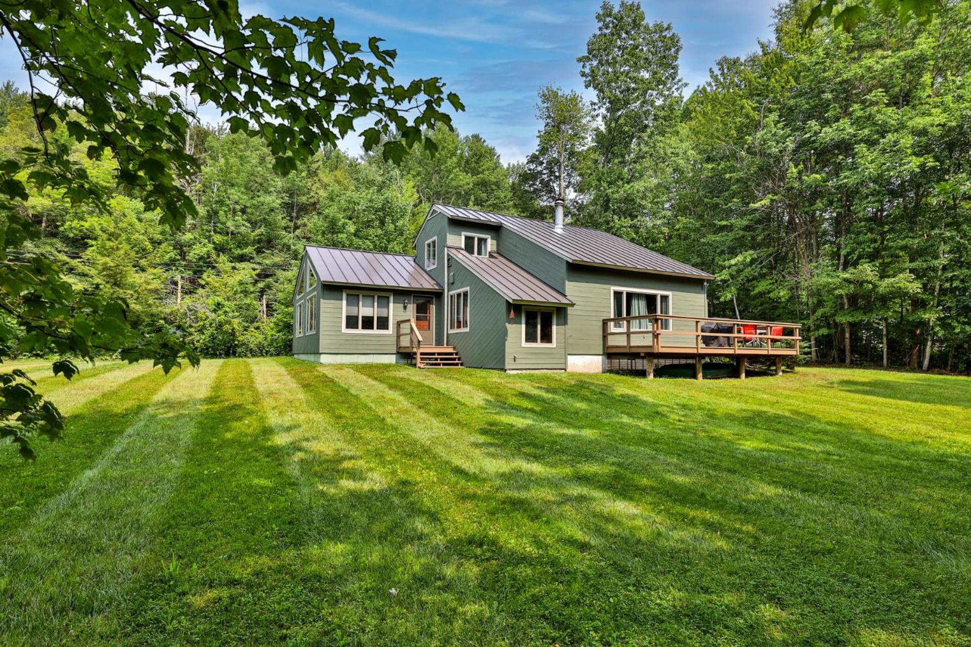 Private Killington Home with Indoor Hot Tub and 2 Living Rooms