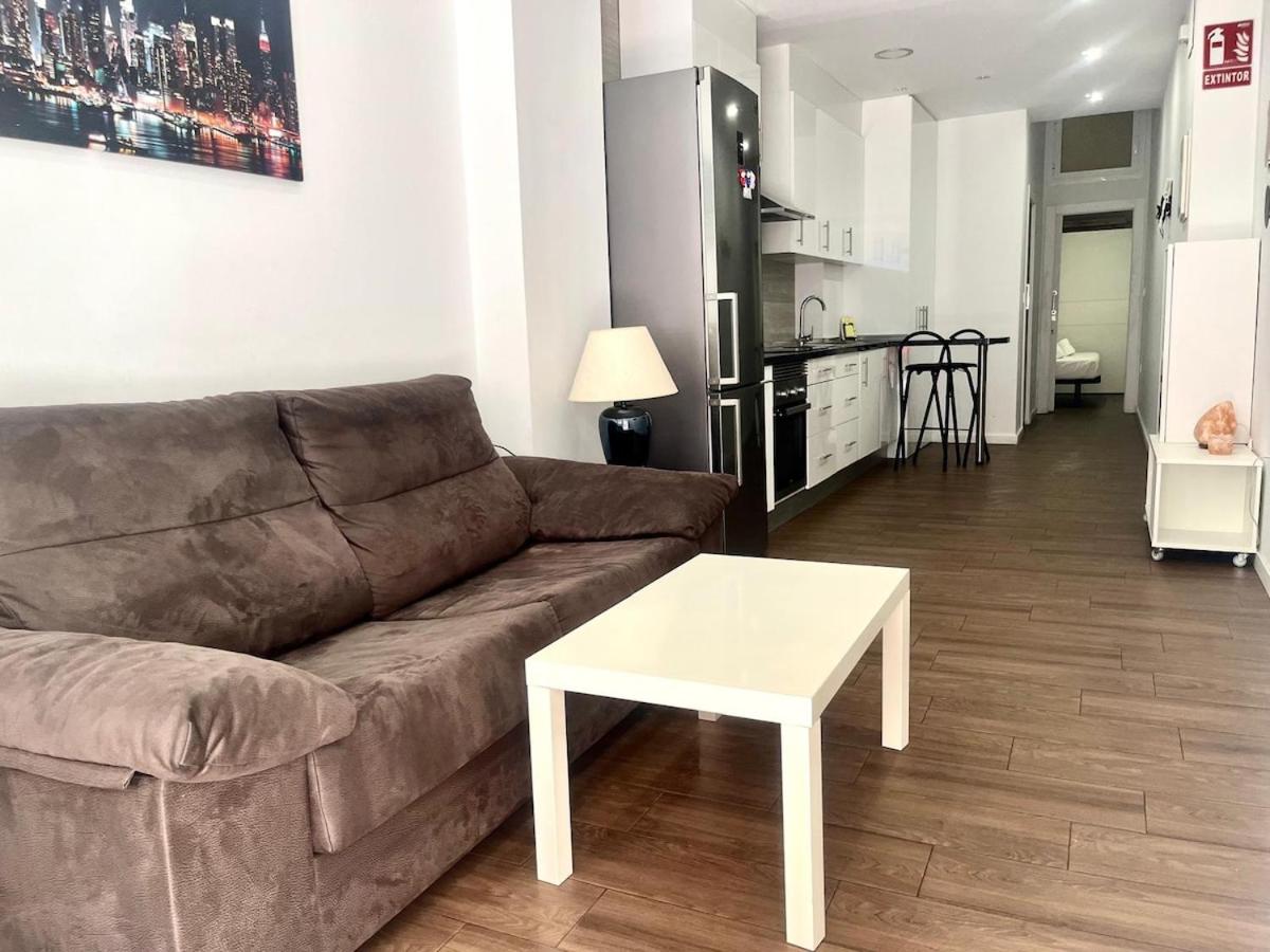 Apartment next to Hospital Morales Meseguer