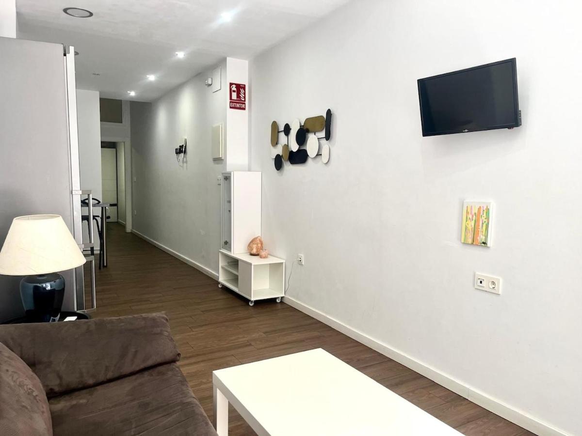 Apartment next to Hospital Morales Meseguer