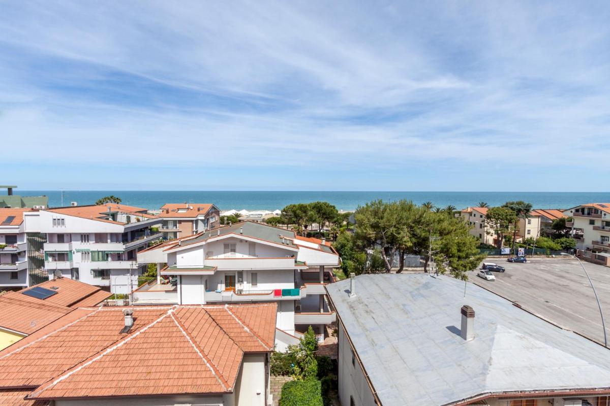 Residence Palazzo Sayonara view 2
